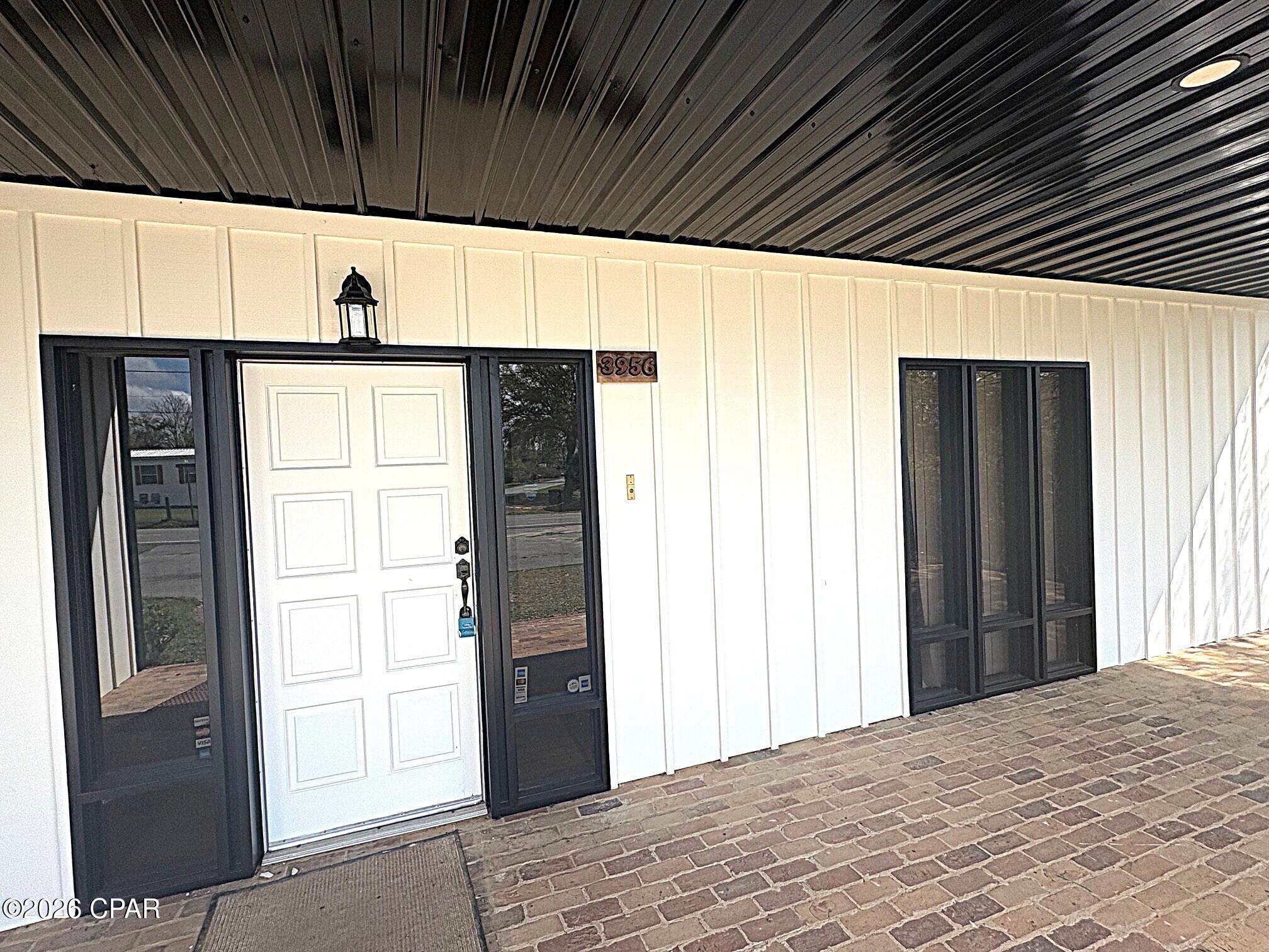 [No Recorded Subdiv] - Commercial Sale