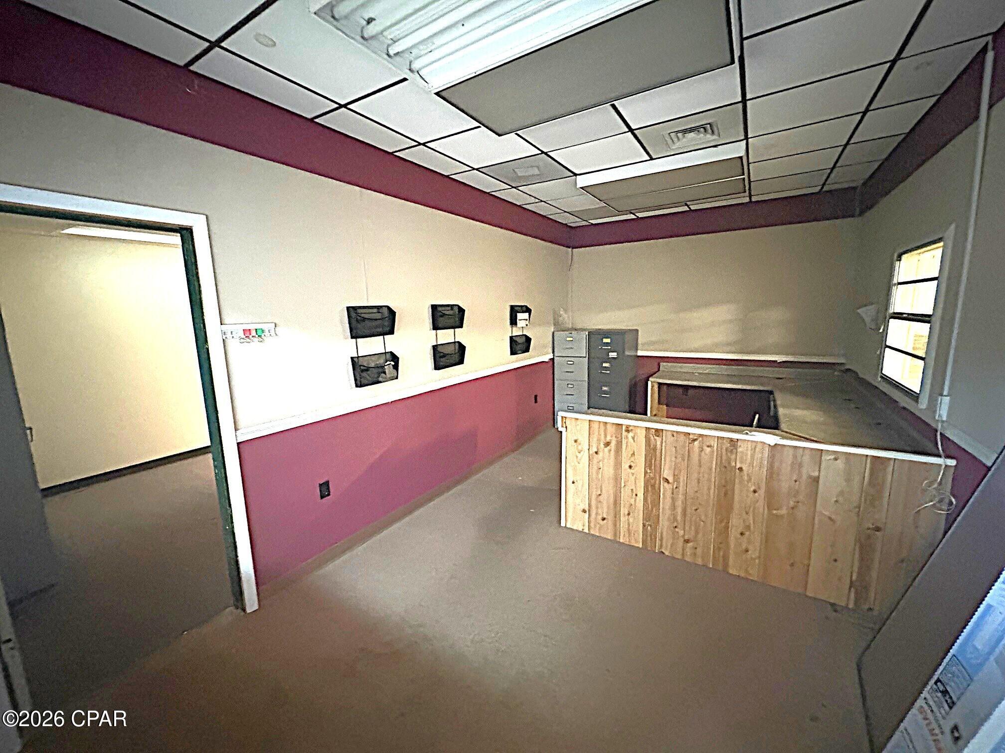 [No Recorded Subdiv] - Commercial Sale