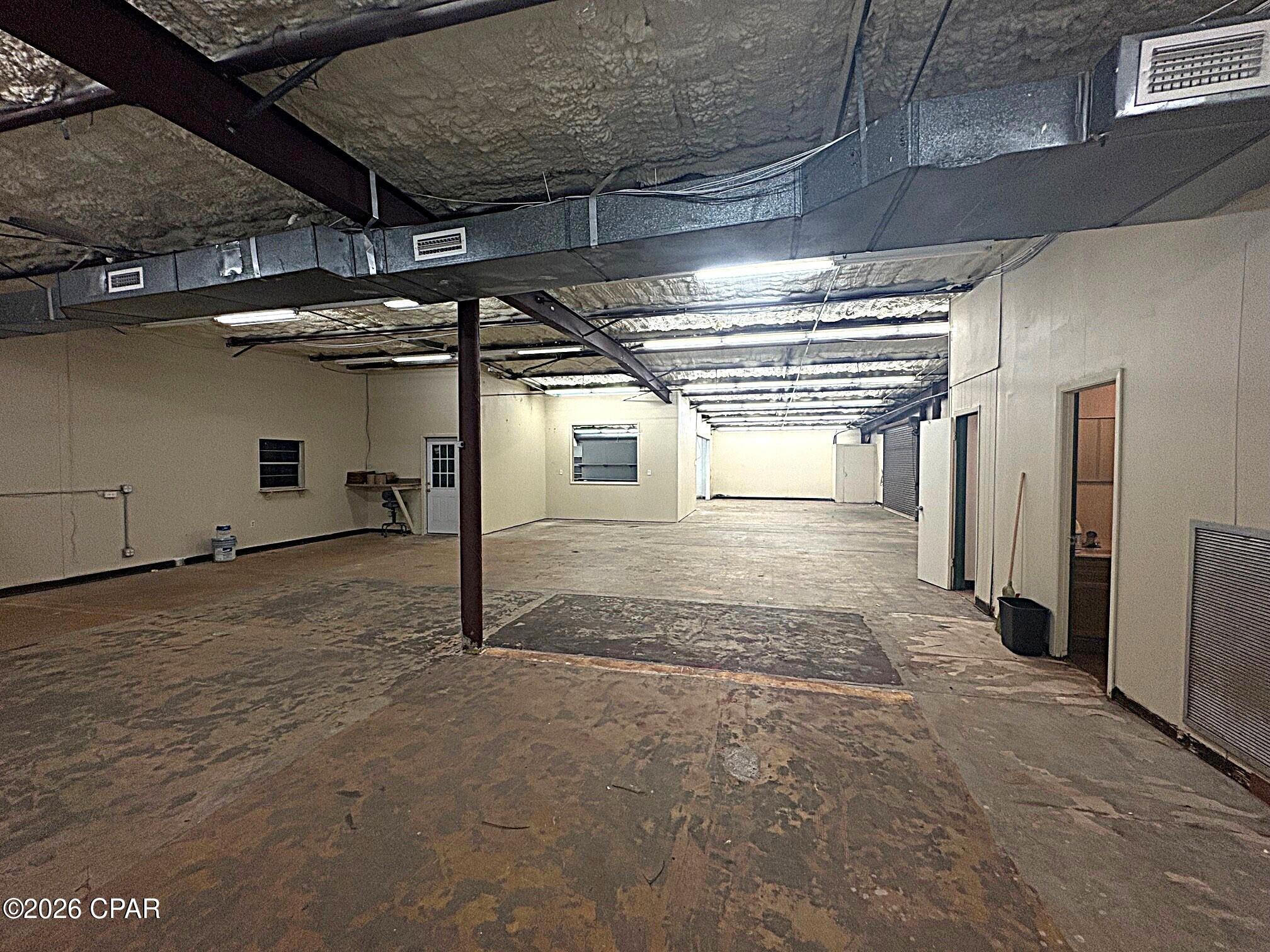 [No Recorded Subdiv] - Commercial Sale