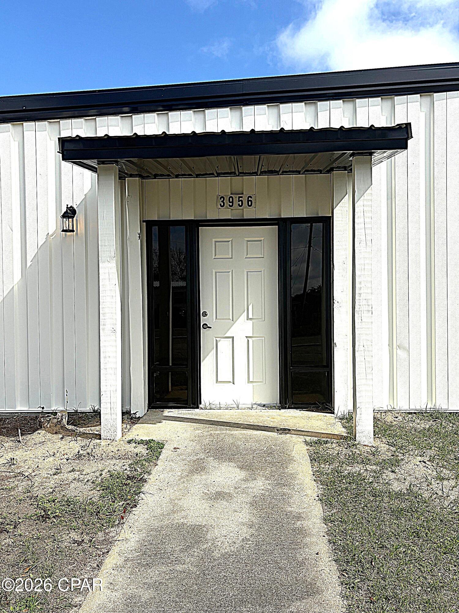 [No Recorded Subdiv] - Commercial Sale