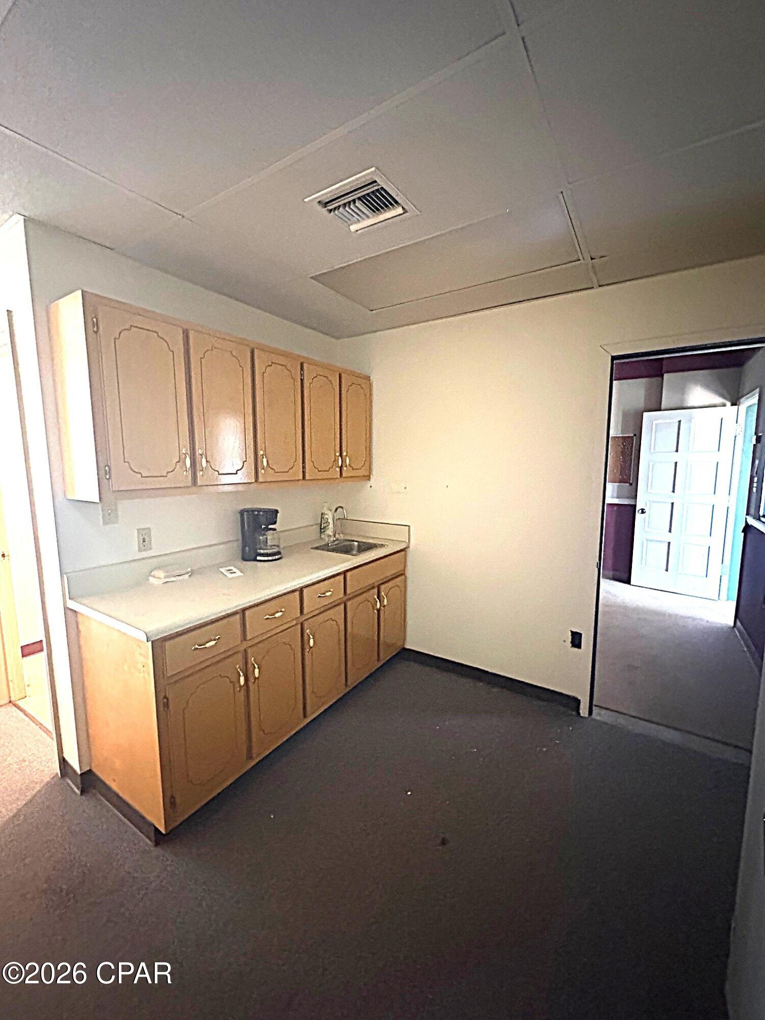 [No Recorded Subdiv] - Commercial Sale