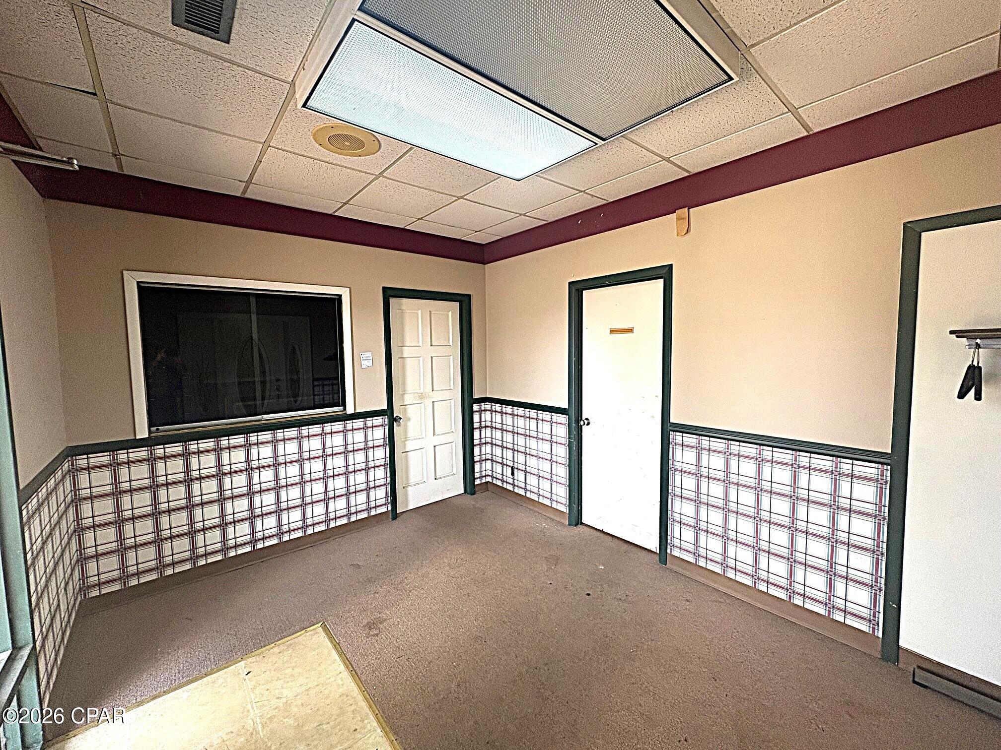 [No Recorded Subdiv] - Commercial Sale