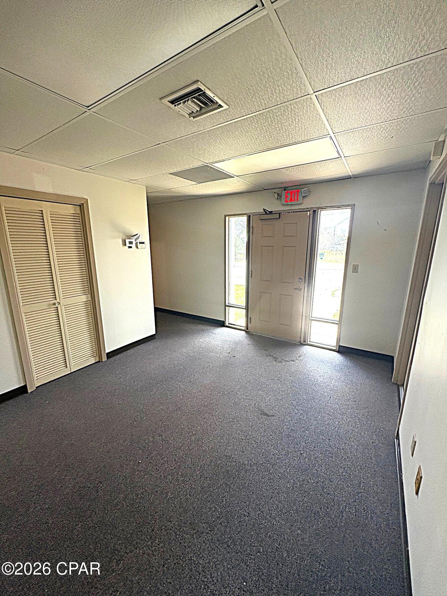 [No Recorded Subdiv] - Commercial Sale