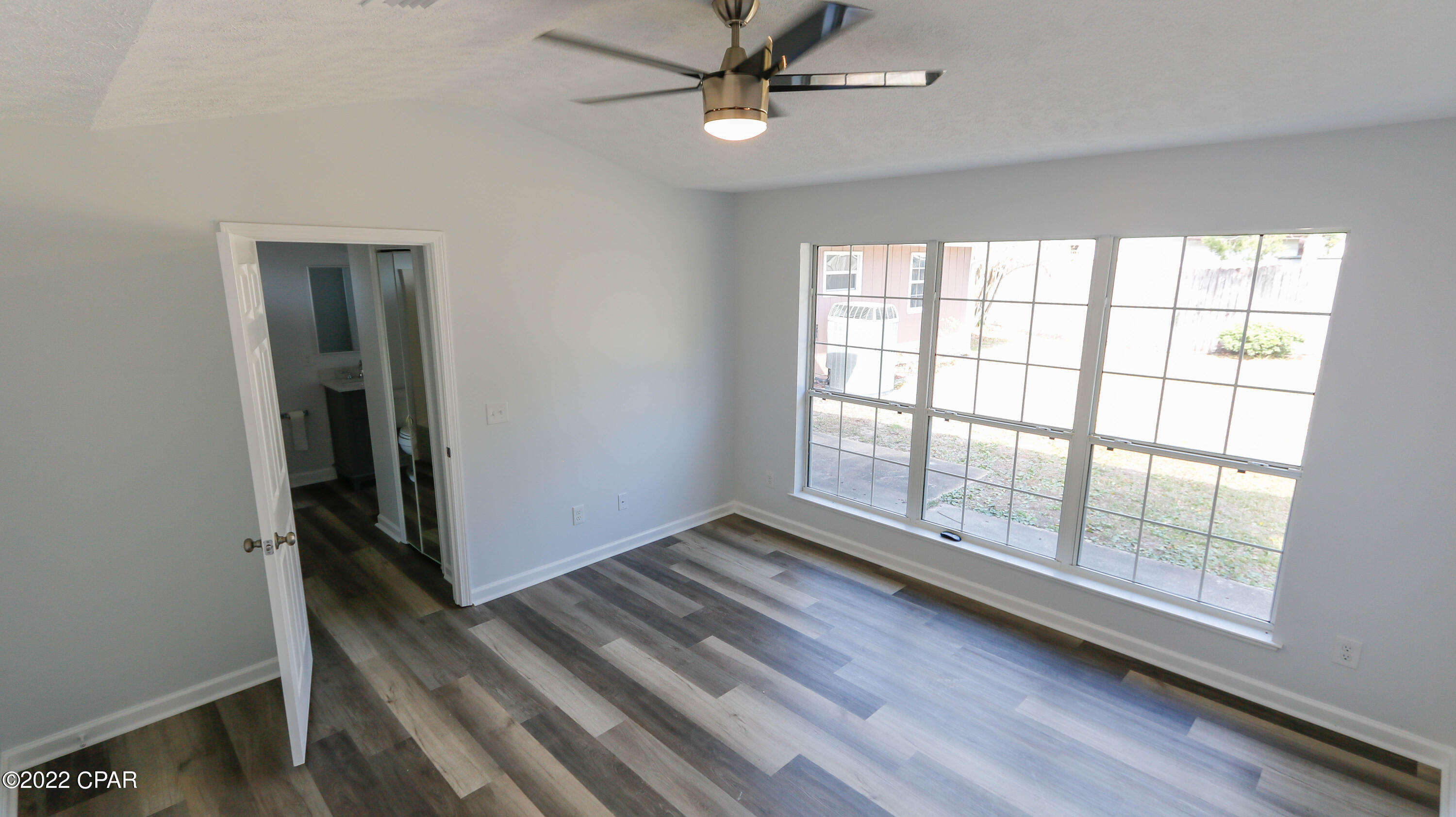 Hentz 1st Add Unit B - Residential