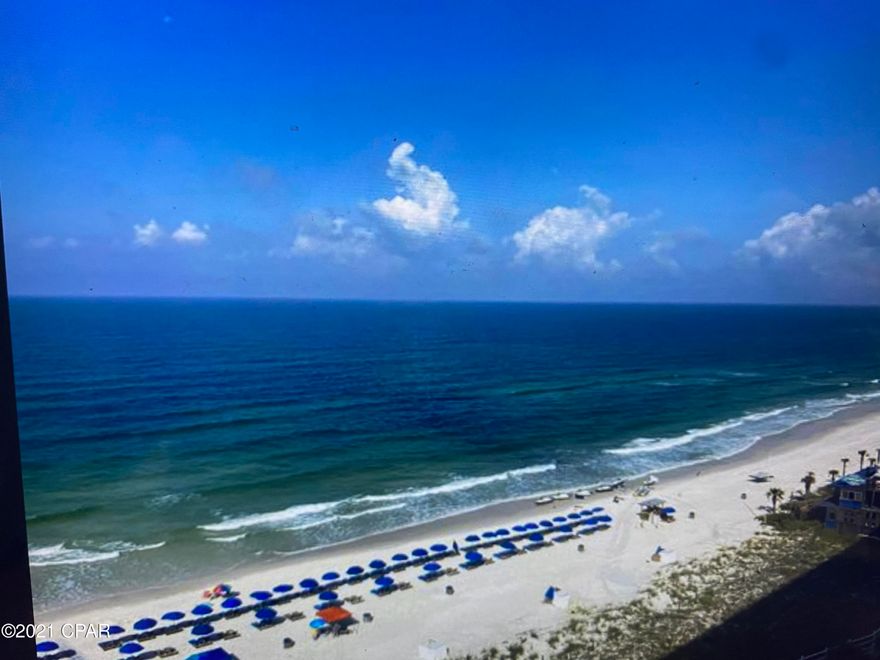 The Summit Is In the Heart Of All The Fun & Excitement In Panama City Beach Just Steps Away From The World's Most Beautiful White-Sand Beaches, Shopping, Dining & Entertainment. This Beachside Resort Offers Unparalleled Amenities With Convenient Beach Access, 2 Unique Pools, Tiki Bar, Market, Grills, Fitness Center and Great Views of The Gulf Of Mexico, This Residence Has 1 king bed with additional Bunks and sleeper sofa,