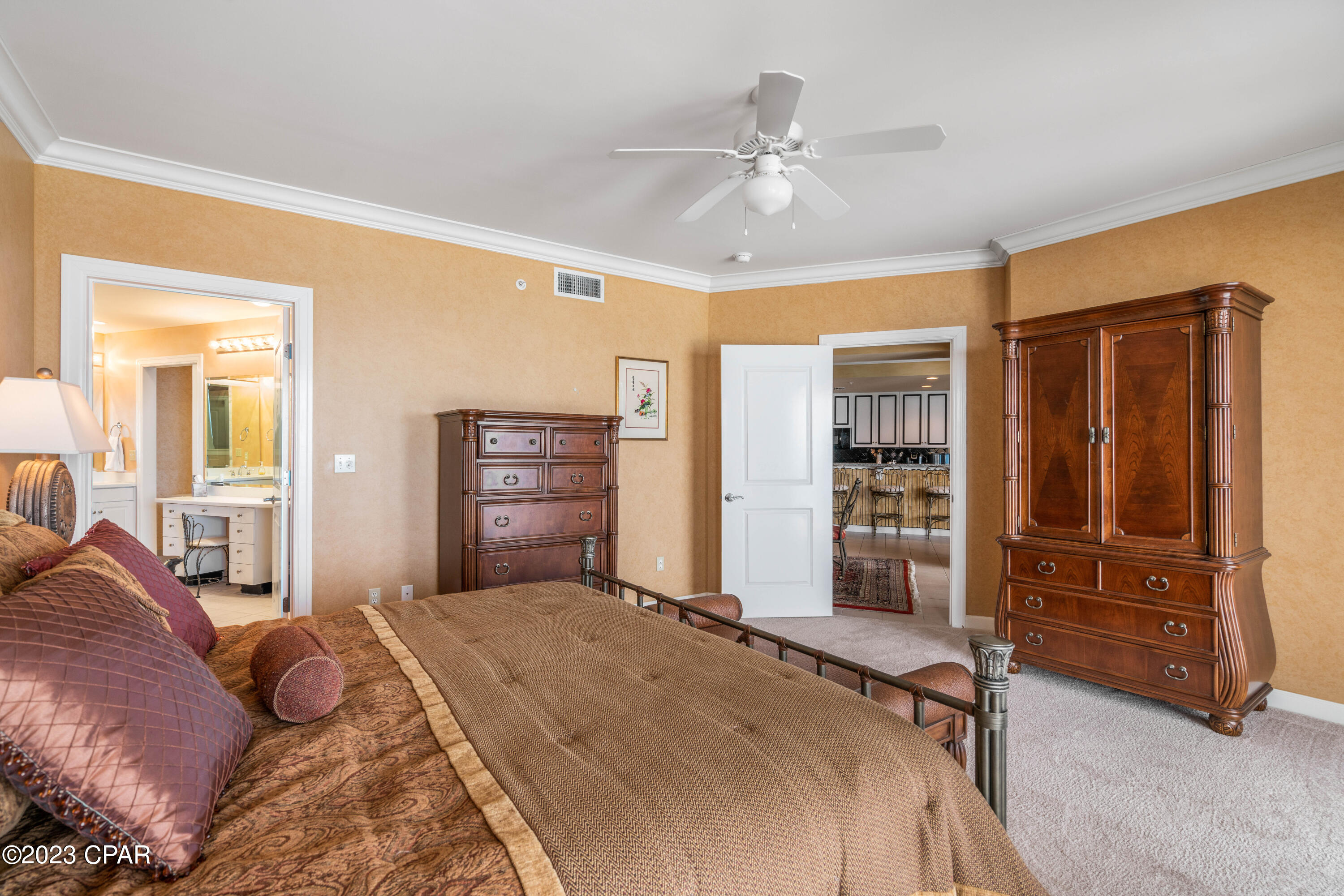 En Soleil Condo - Residential