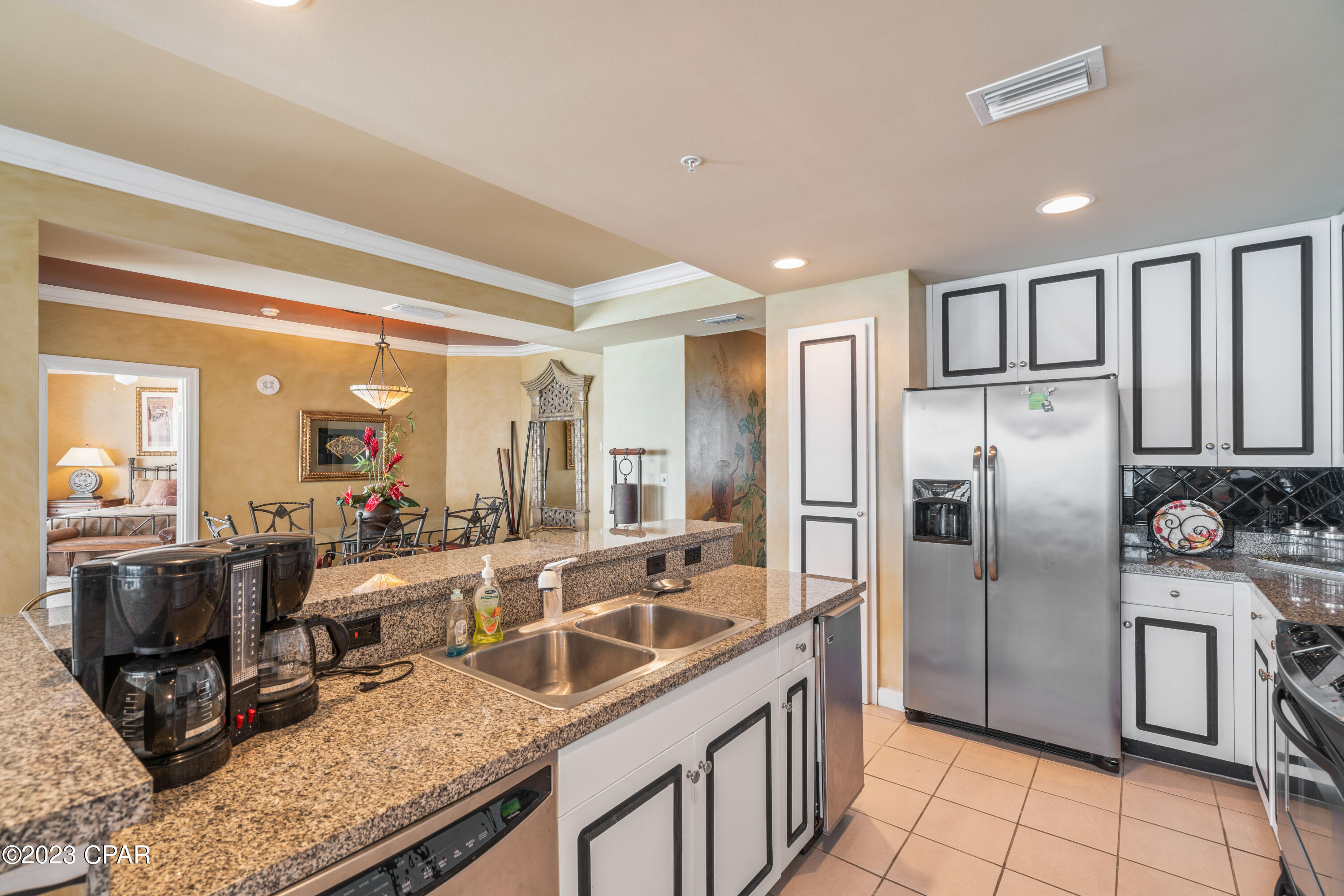 En Soleil Condo - Residential