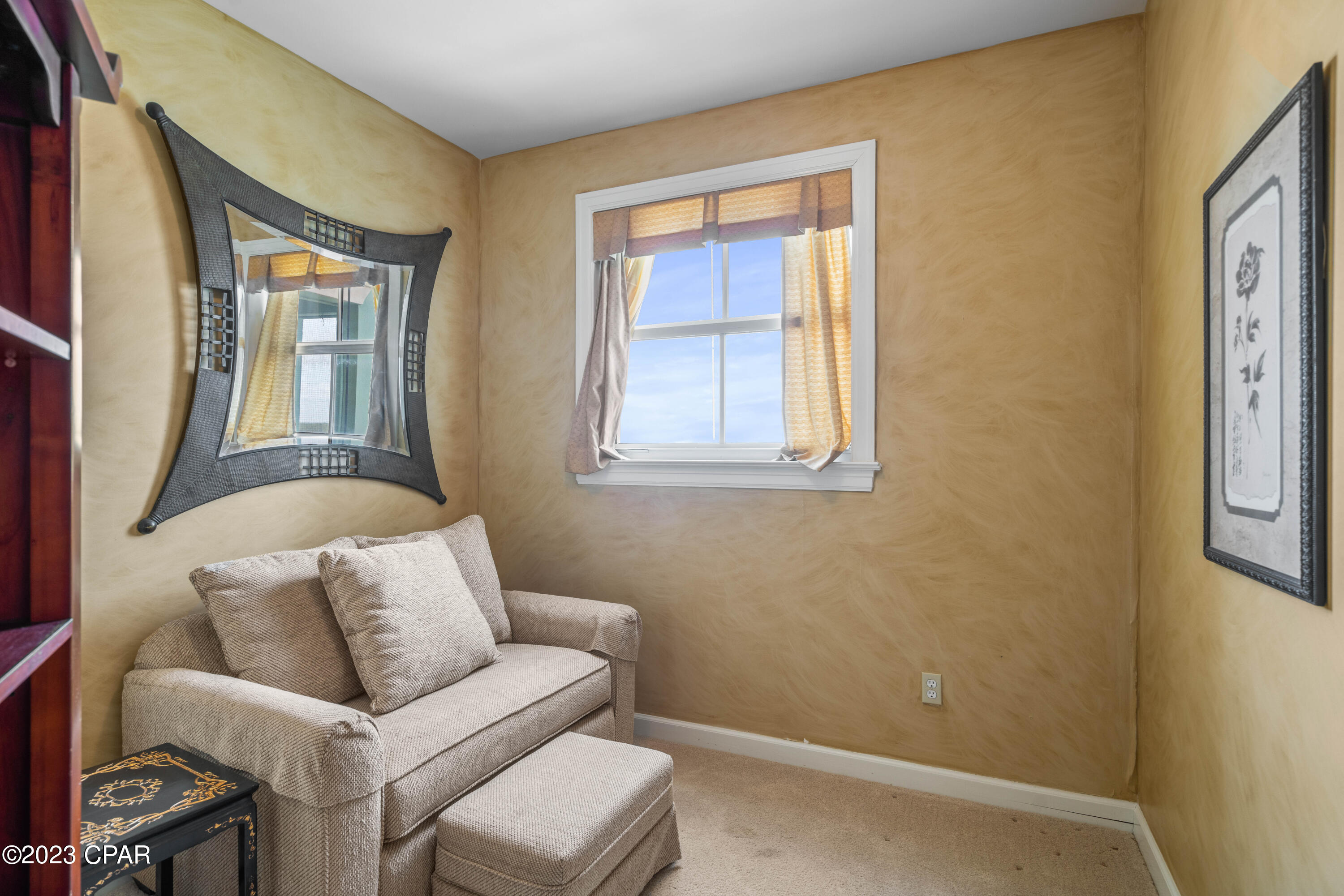 En Soleil Condo - Residential