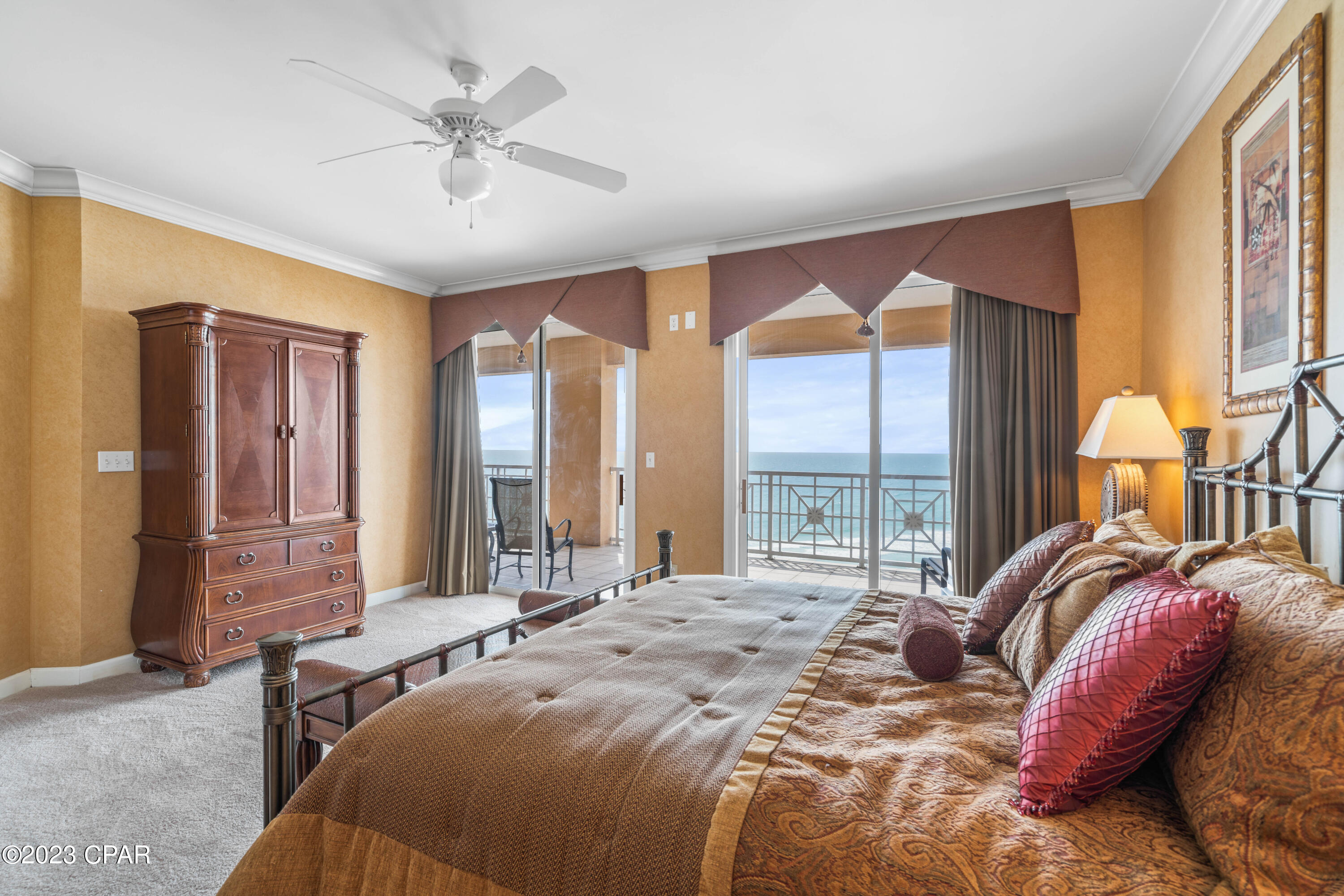 En Soleil Condo - Residential