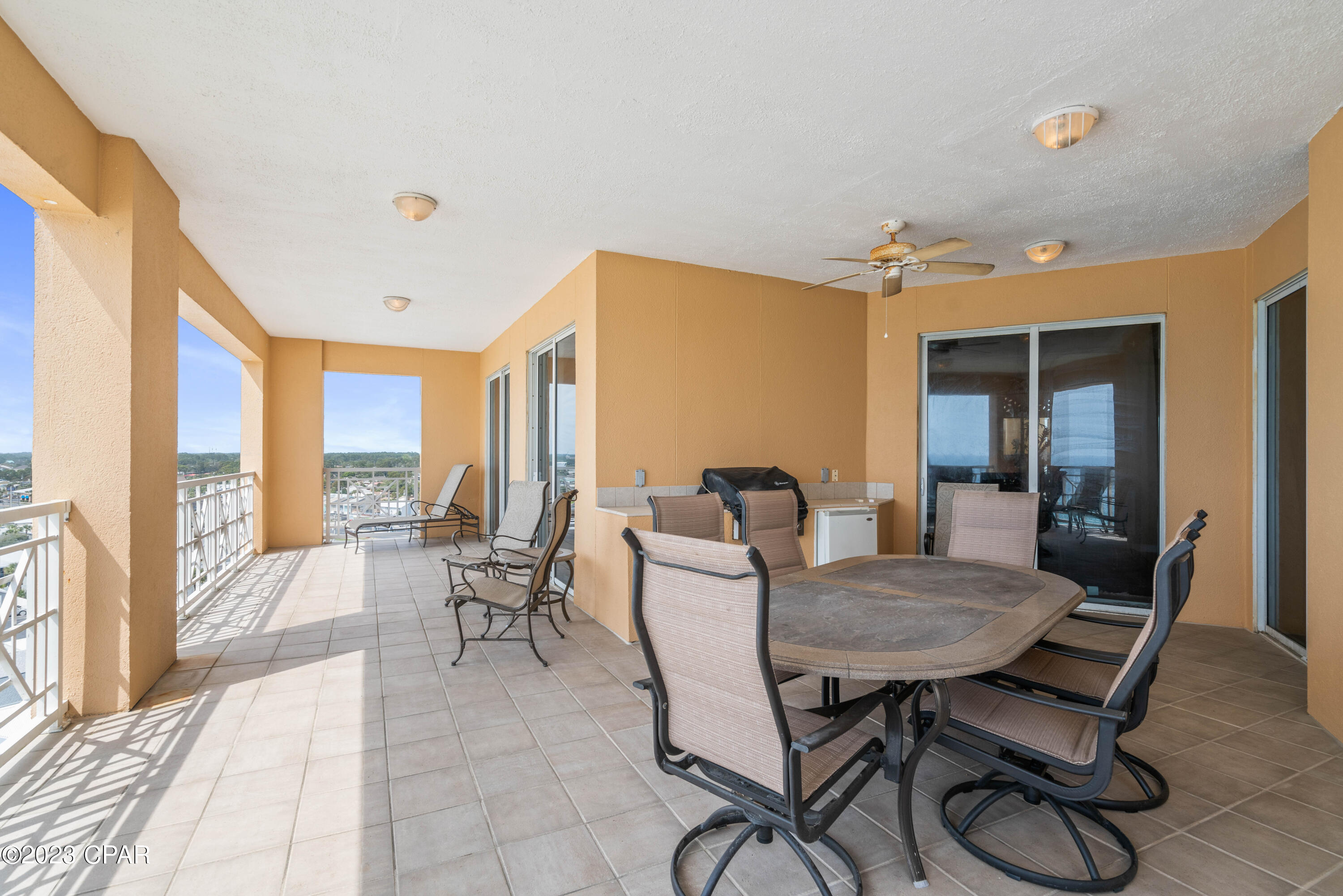 En Soleil Condo - Residential