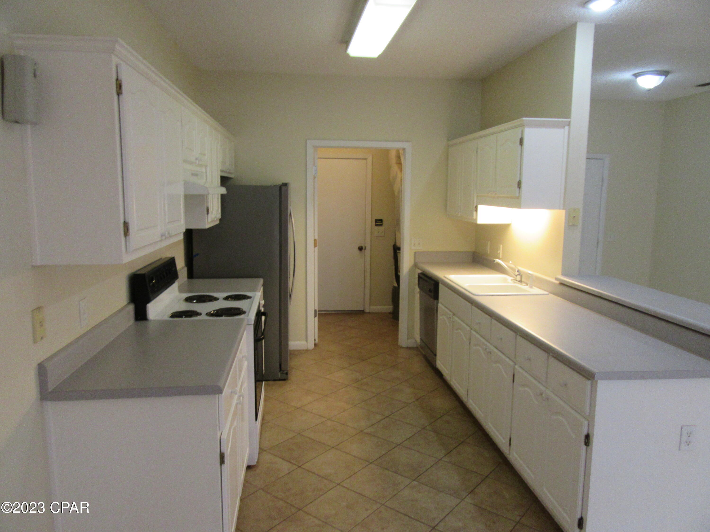 [No Recorded Subdiv] - Residential Lease