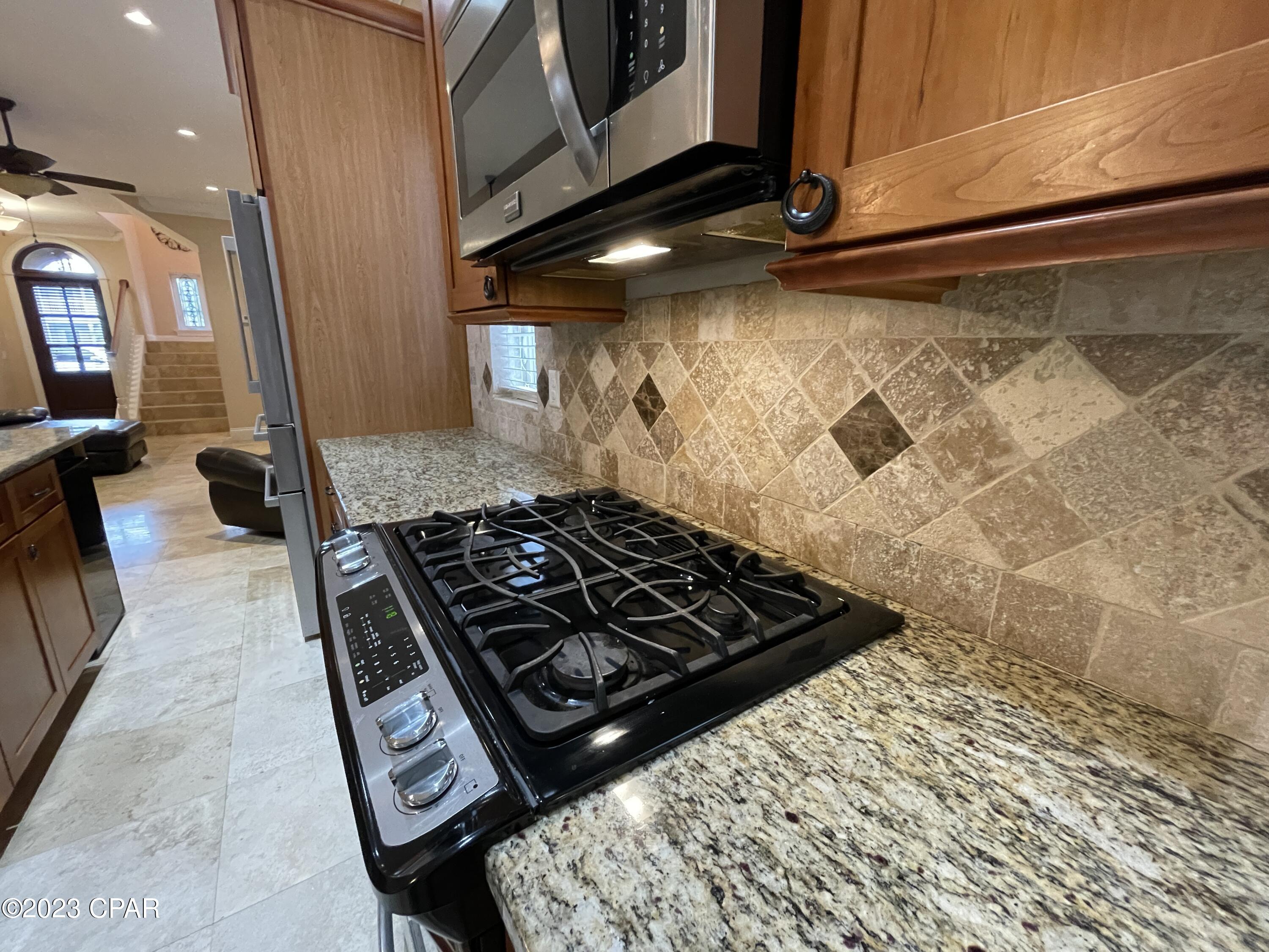 Magnolia Bay Club - Residential Lease