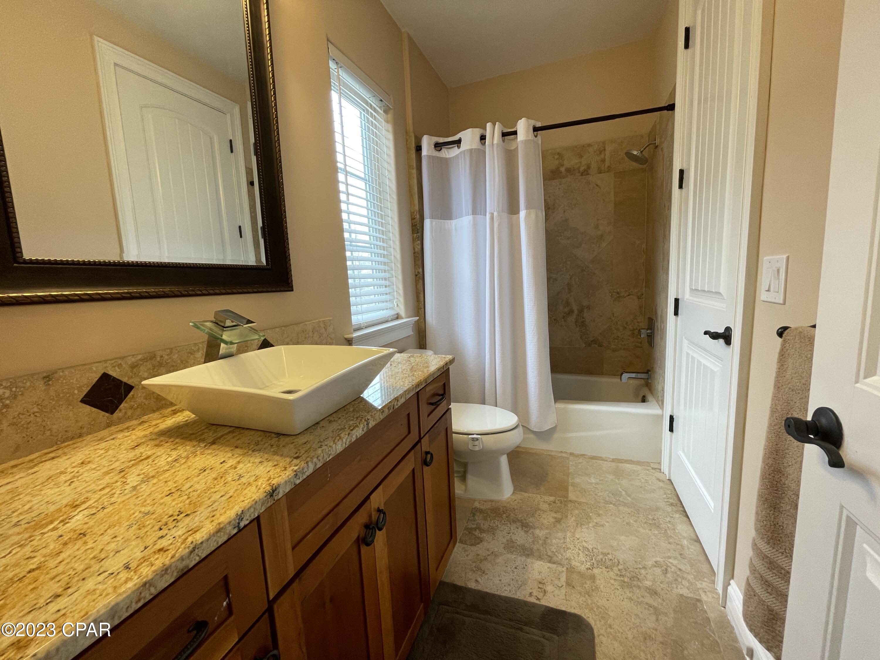 Magnolia Bay Club - Residential Lease