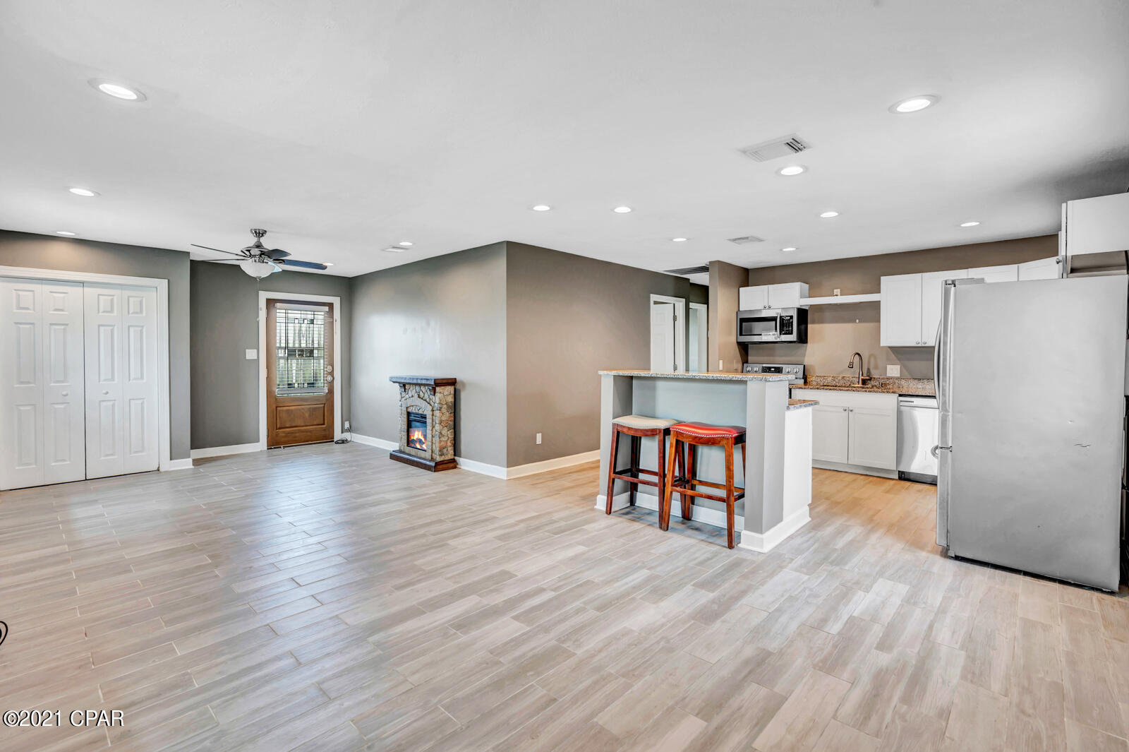 [No Recorded Subdiv] - Residential