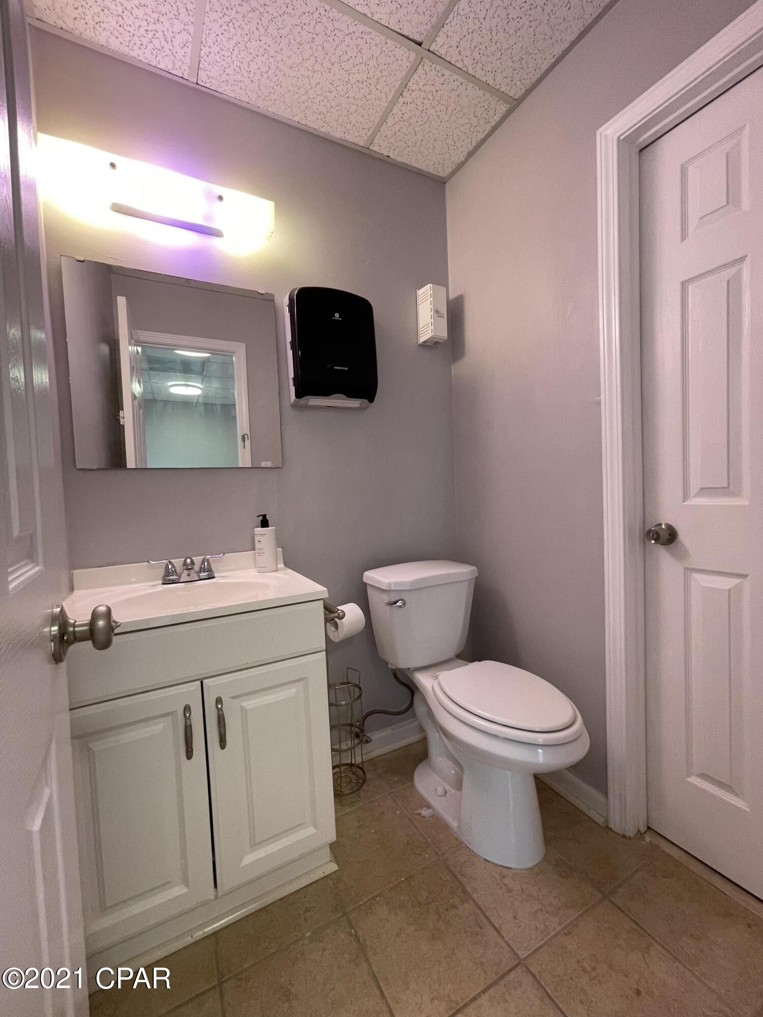 Promenade Shopping Mall - Commercial Lease