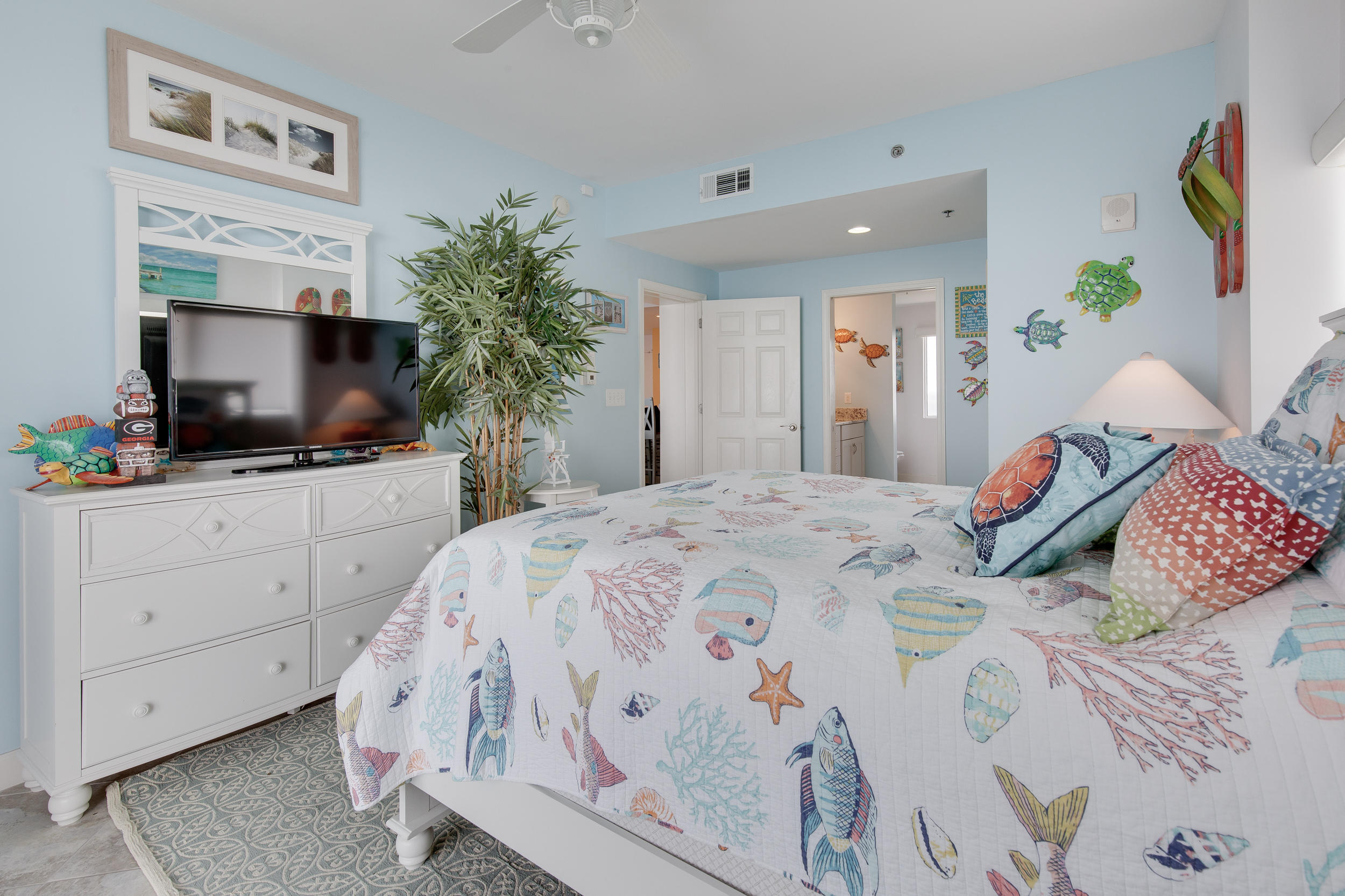 Splash Condo - Residential