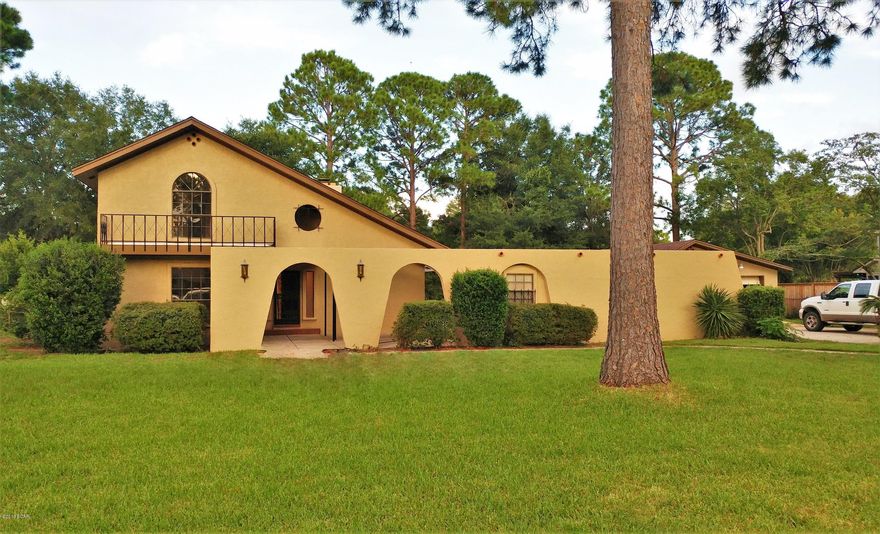 50% OFF SECOND MONTHS RENT. Beautiful Mediterranean style large 4 bedroom 3 full bath pool home. Master bedroom has private deck that overlooks courtyard and pool. Outdoor covered lani overlooking pool offers great outdoor entertaining and BBQing. Huge modern kitchen has brand new high end stainless smudge proof appliance package as well as the large laundry room has a brand new washer dryer. Lots of closets and extra storage throughout. 2 master suites upstairs offers privacy with additional walk-in closets offer more storage. 2 large downstairs bedrooms offer convenience as well as a full pool/guest bath. Large detached garage/shop offers plenty of storage or hobby space.  All property sizes and ages are approximate, please measure and/or verify if important. 
Pets allowed with owner approval and NON REFUNDABLE pet