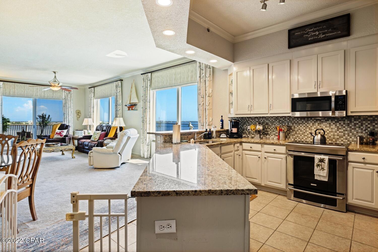 Hibiscus By The Bay - Residential