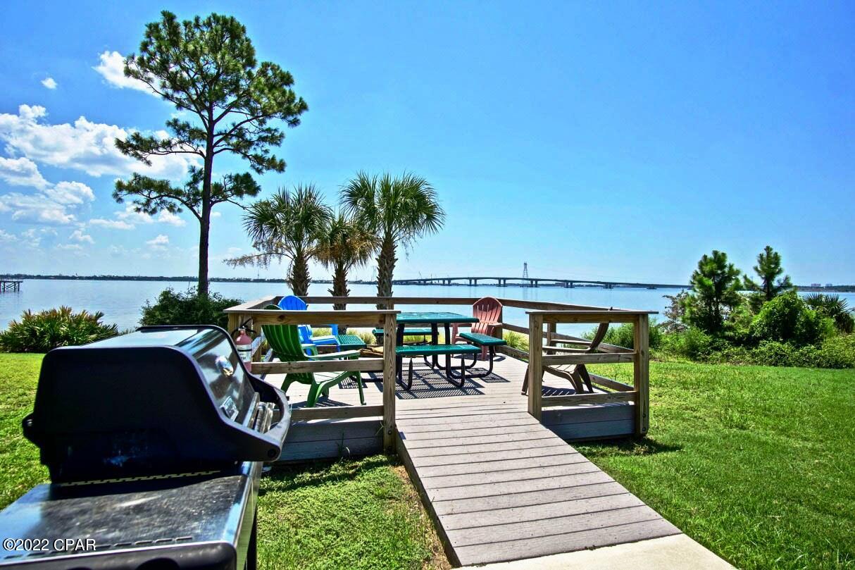 Hibiscus By The Bay - Residential