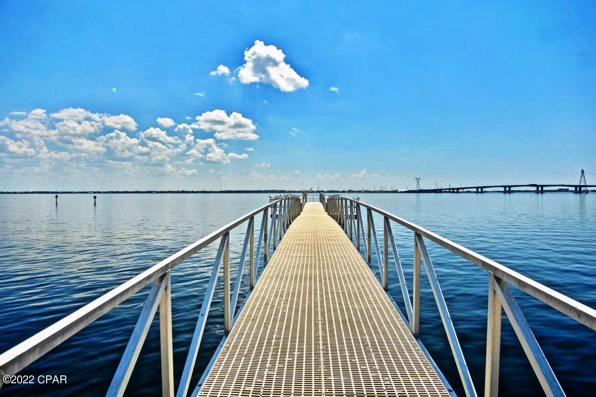 Hibiscus By The Bay - Residential