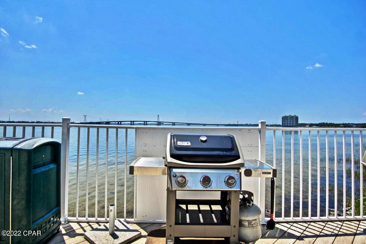 Hibiscus By The Bay - Residential