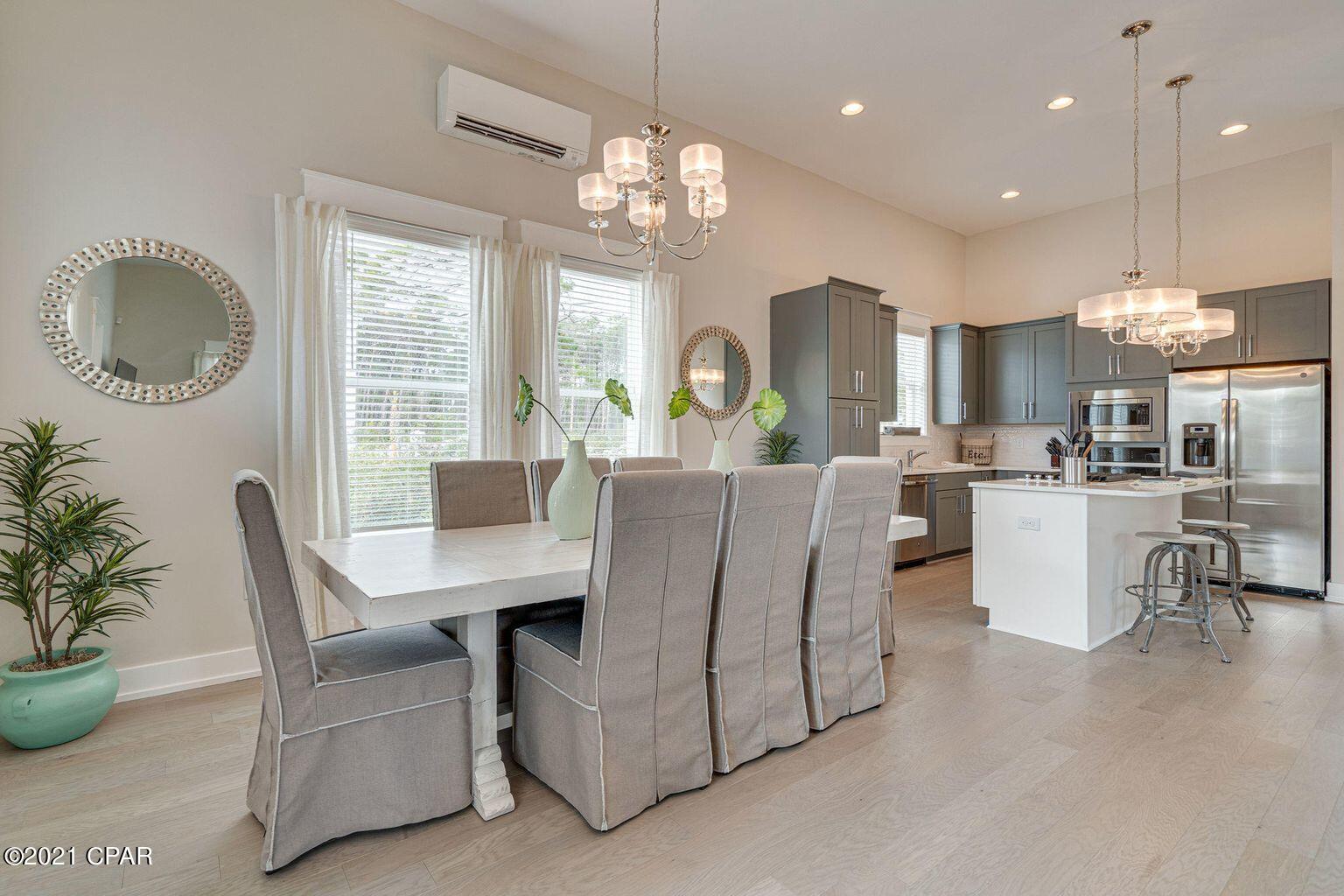 Lagoon Manor - Residential