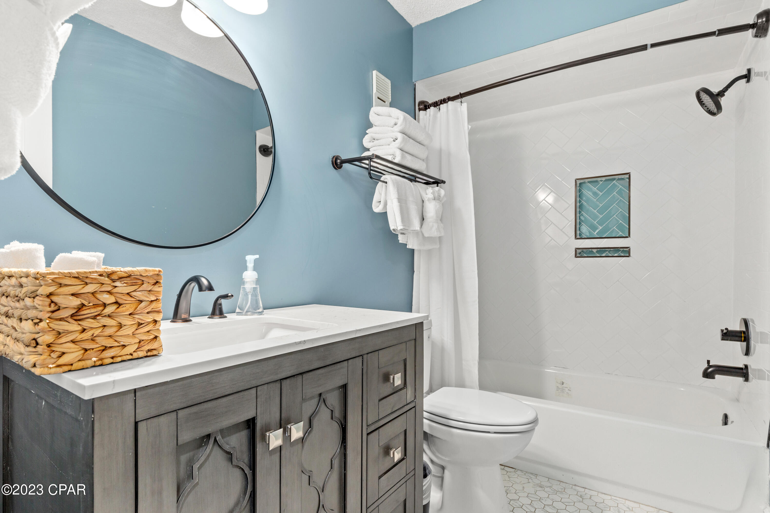 Regency Towers - Residential