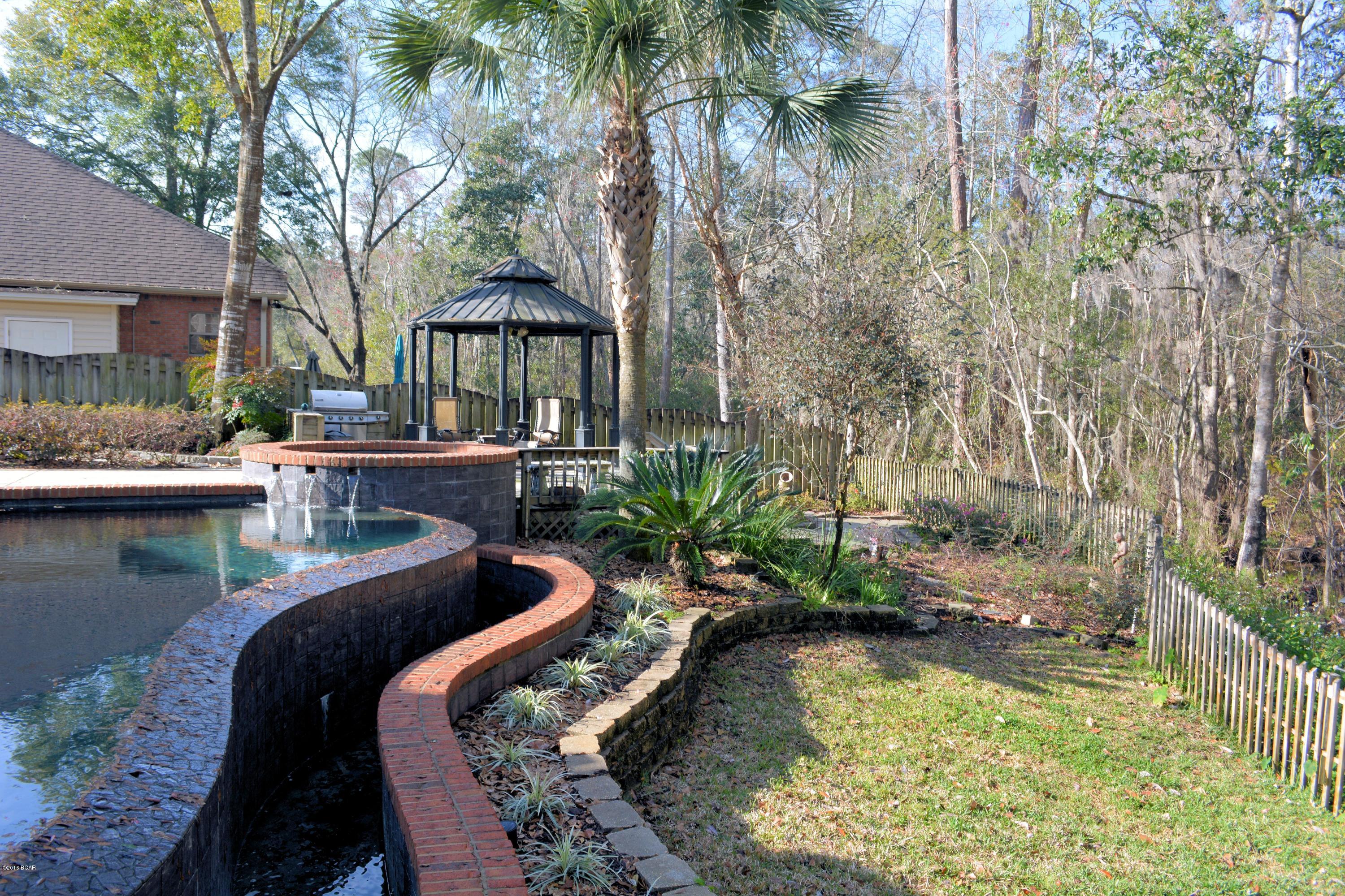 Forest Glenn - Residential