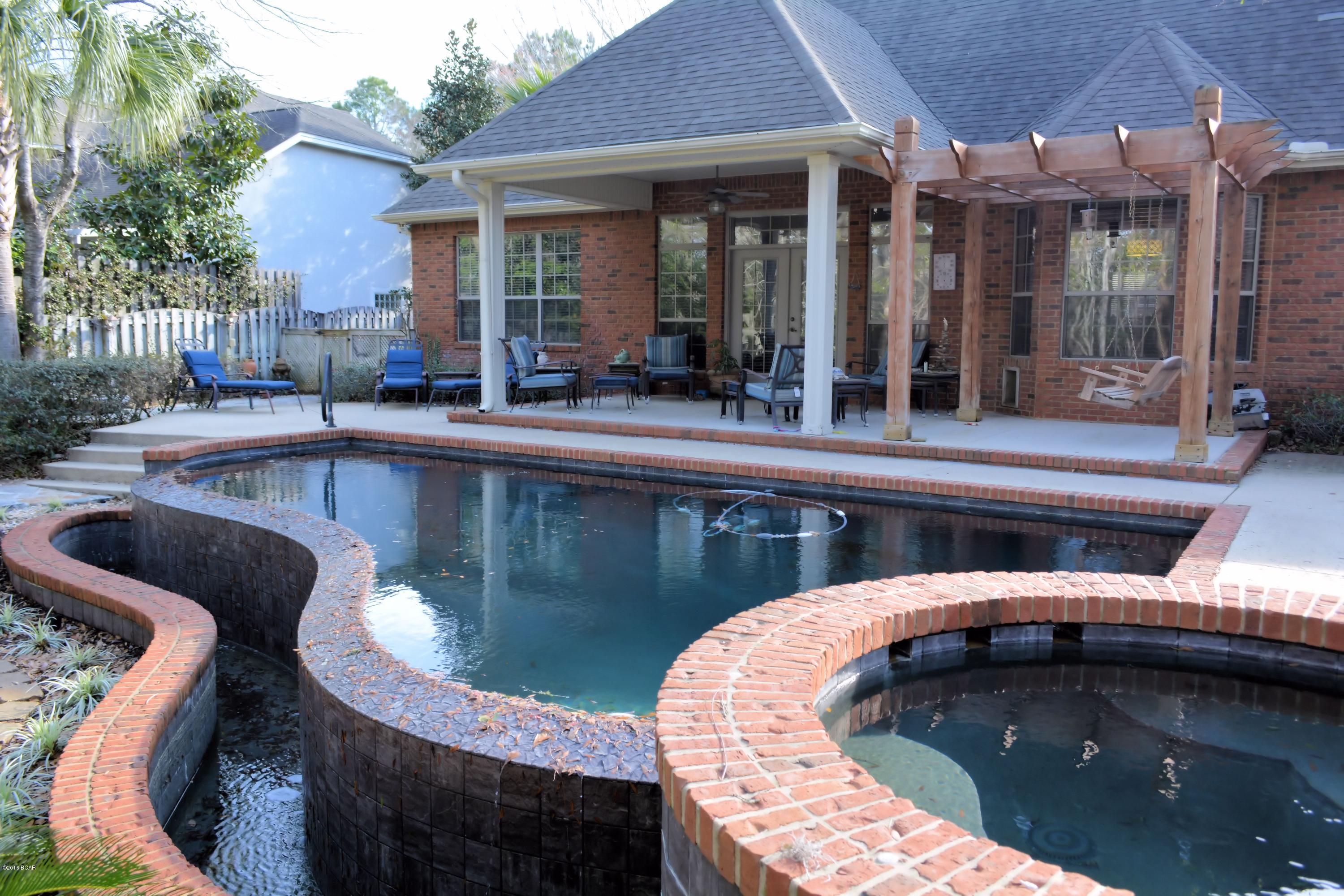 Forest Glenn - Residential