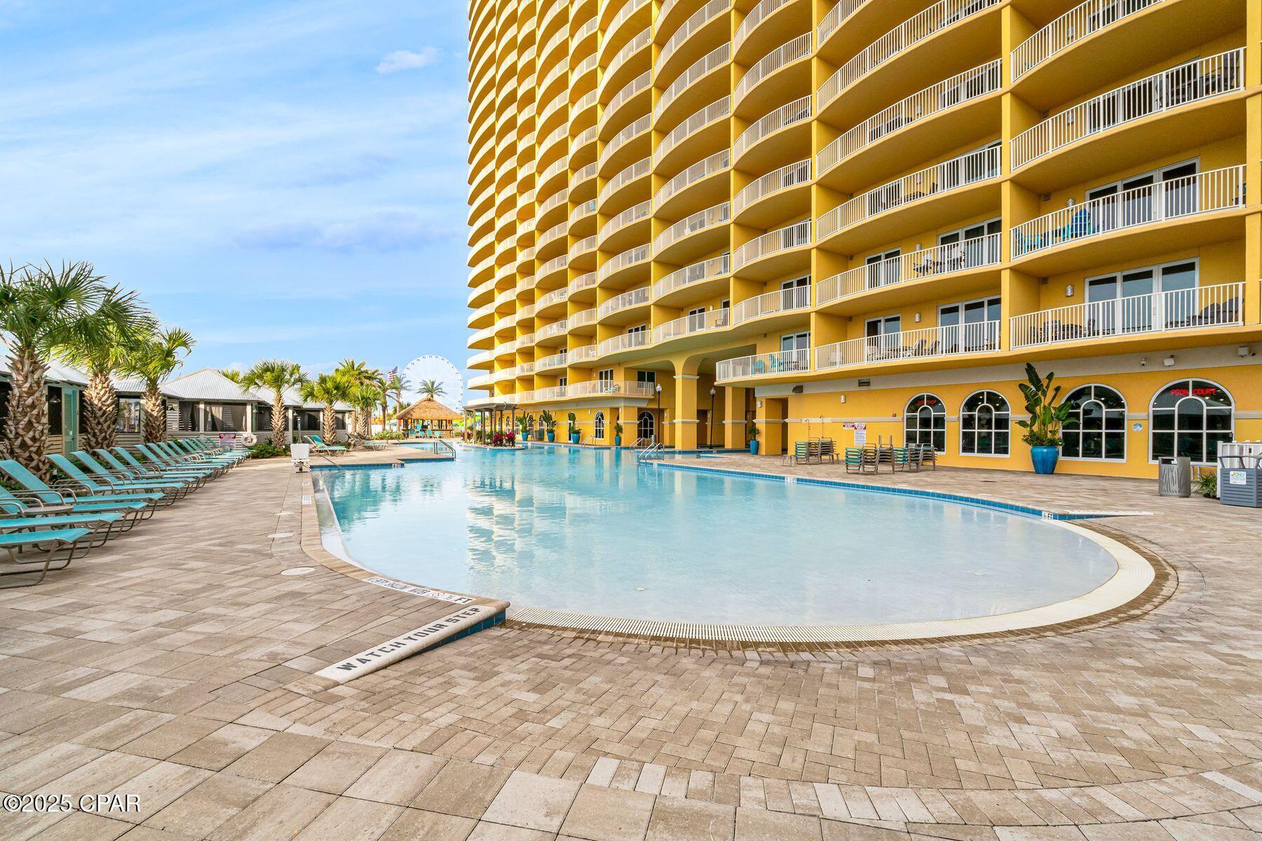 Calypso Towers III - Residential