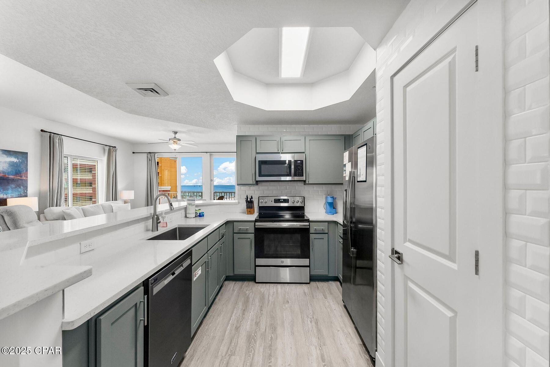 Calypso Towers III - Residential