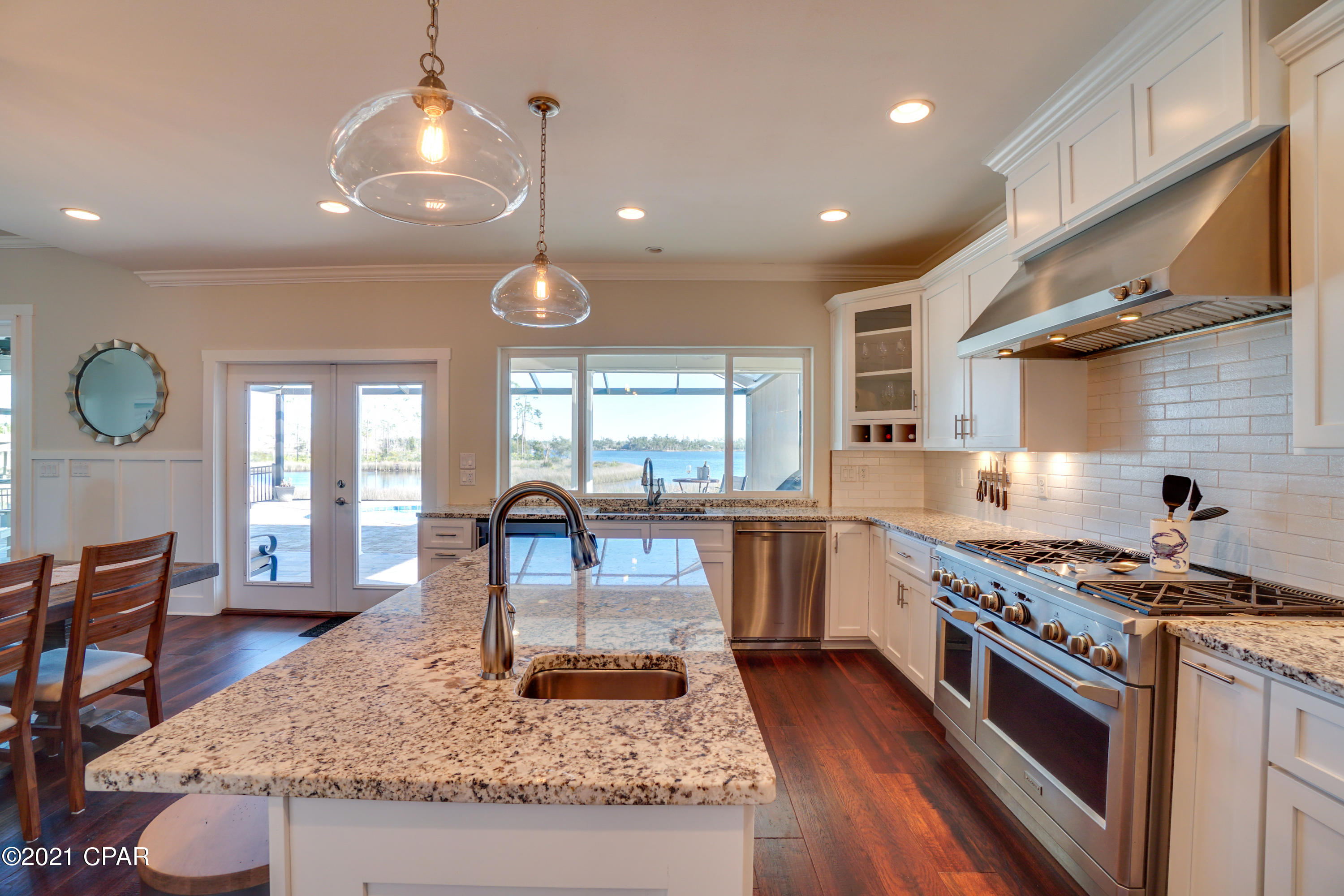 Laird Bayou - Residential