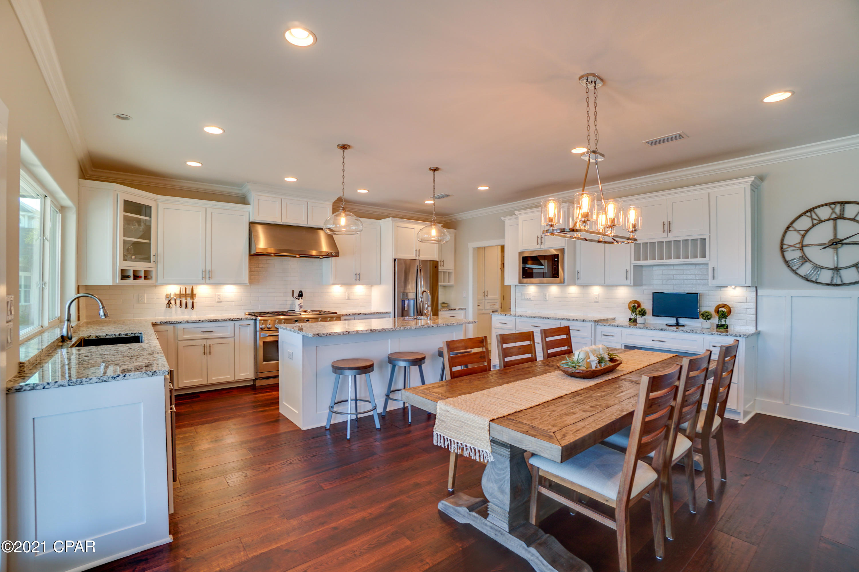 Laird Bayou - Residential