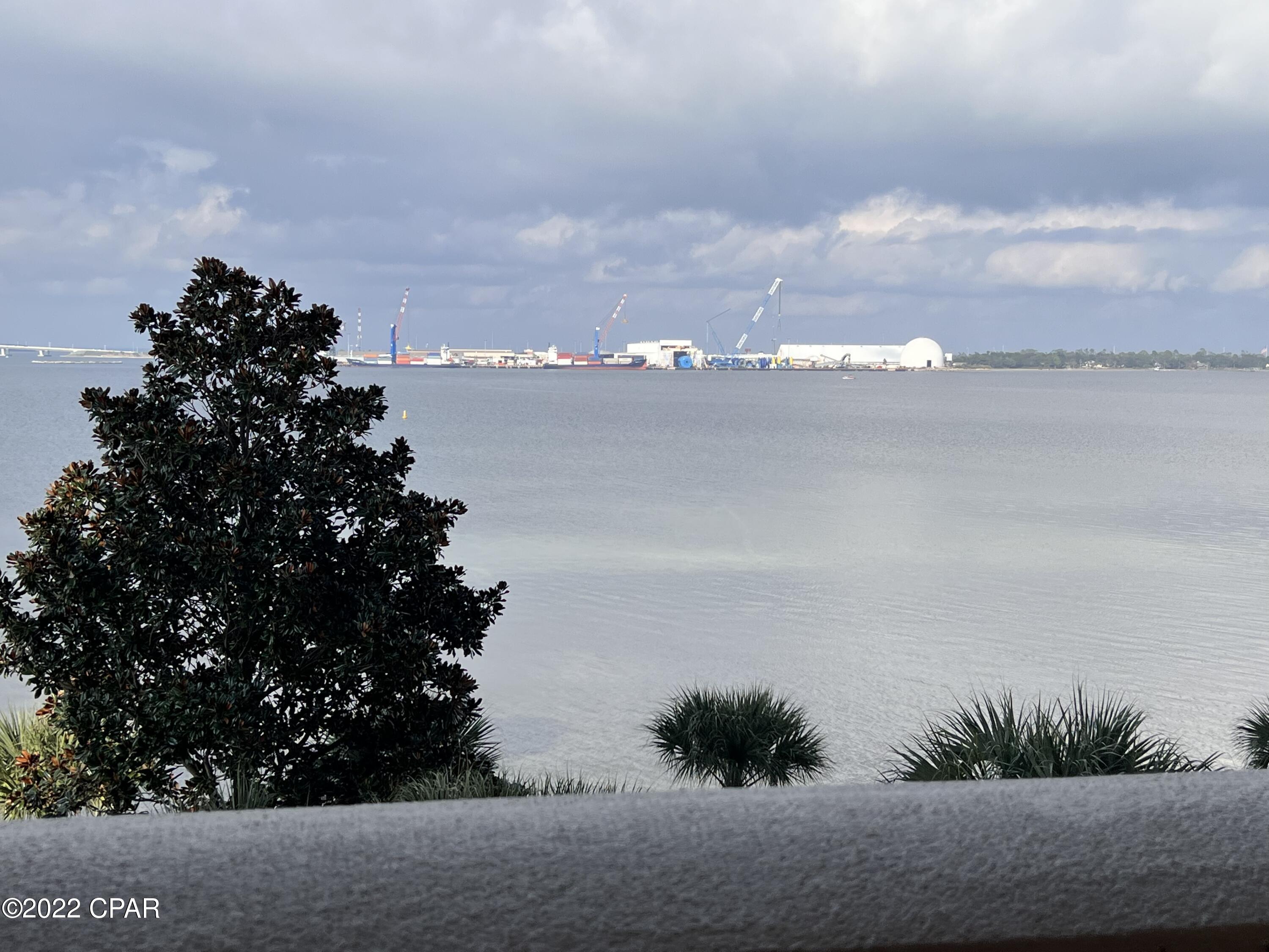 Magnolia Bay Club - Residential