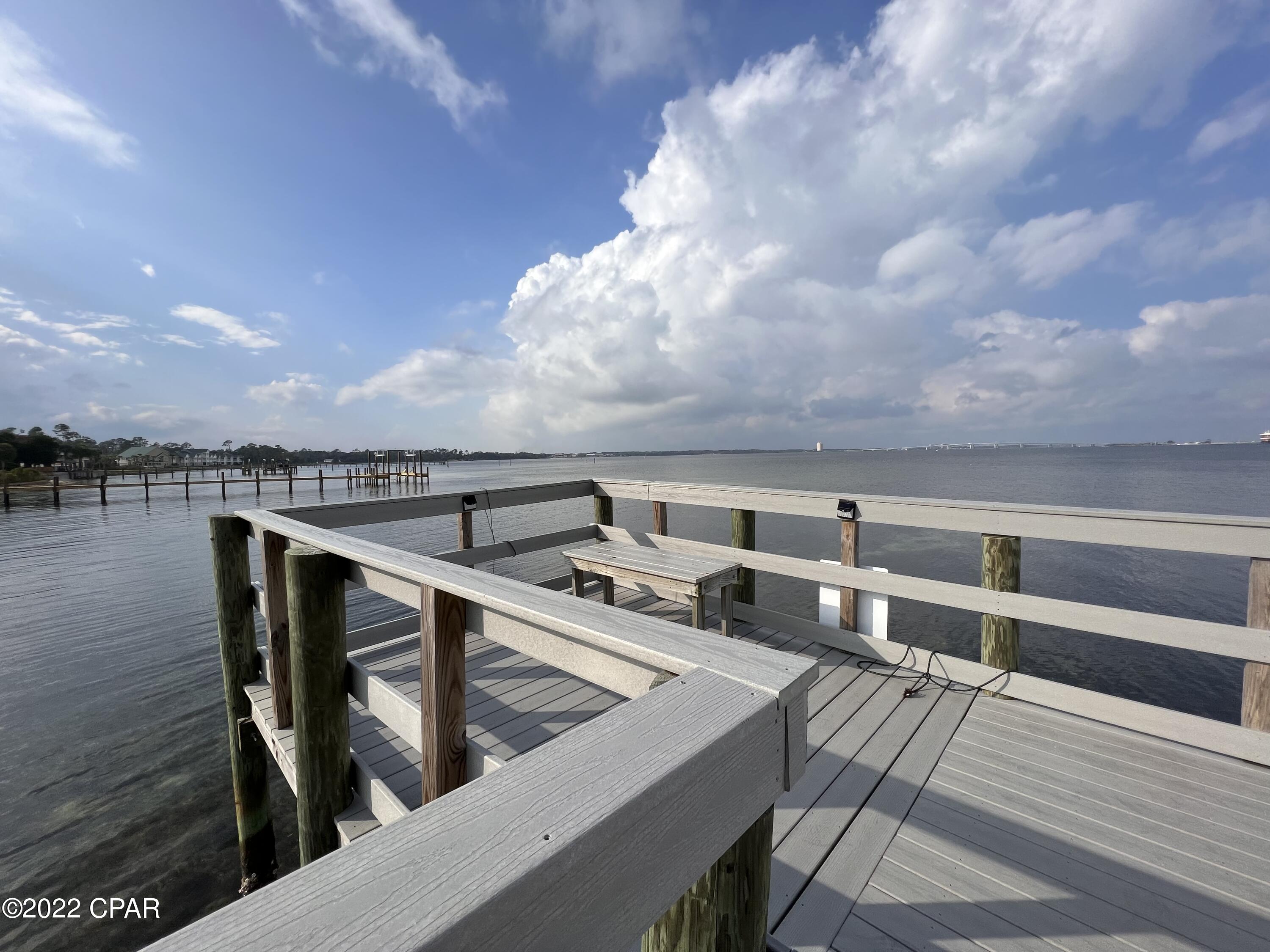 Magnolia Bay Club - Residential