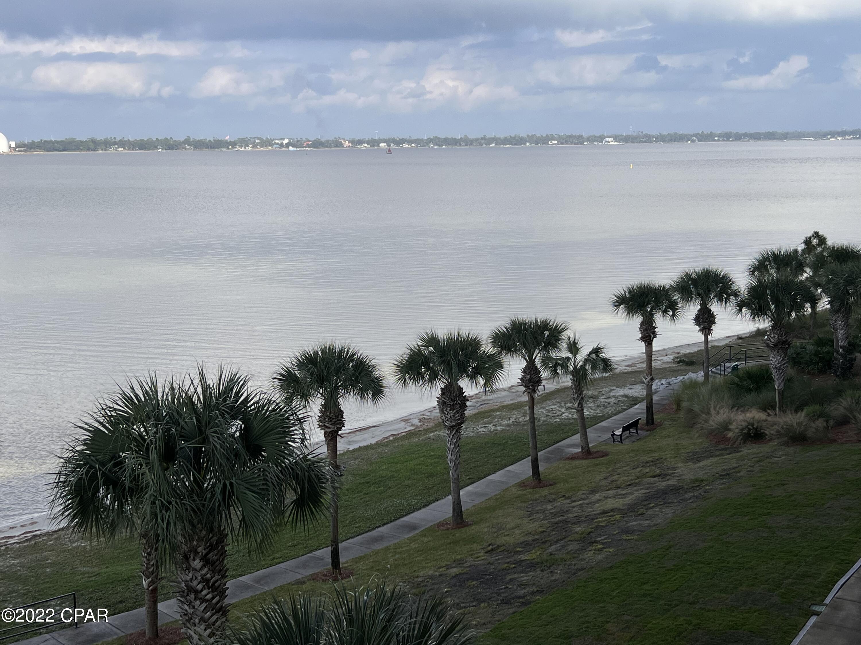 Magnolia Bay Club - Residential