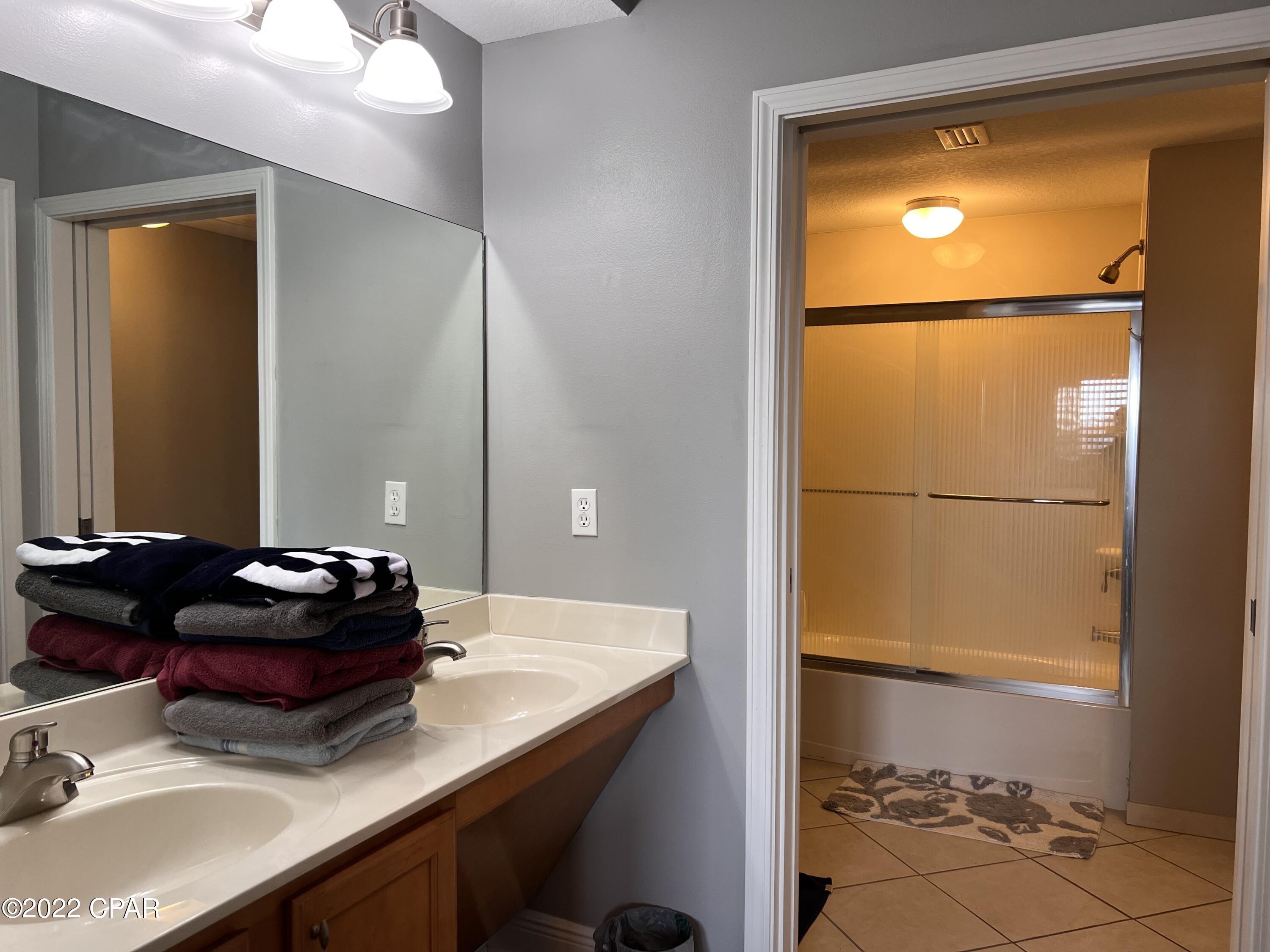 Magnolia Bay Club - Residential