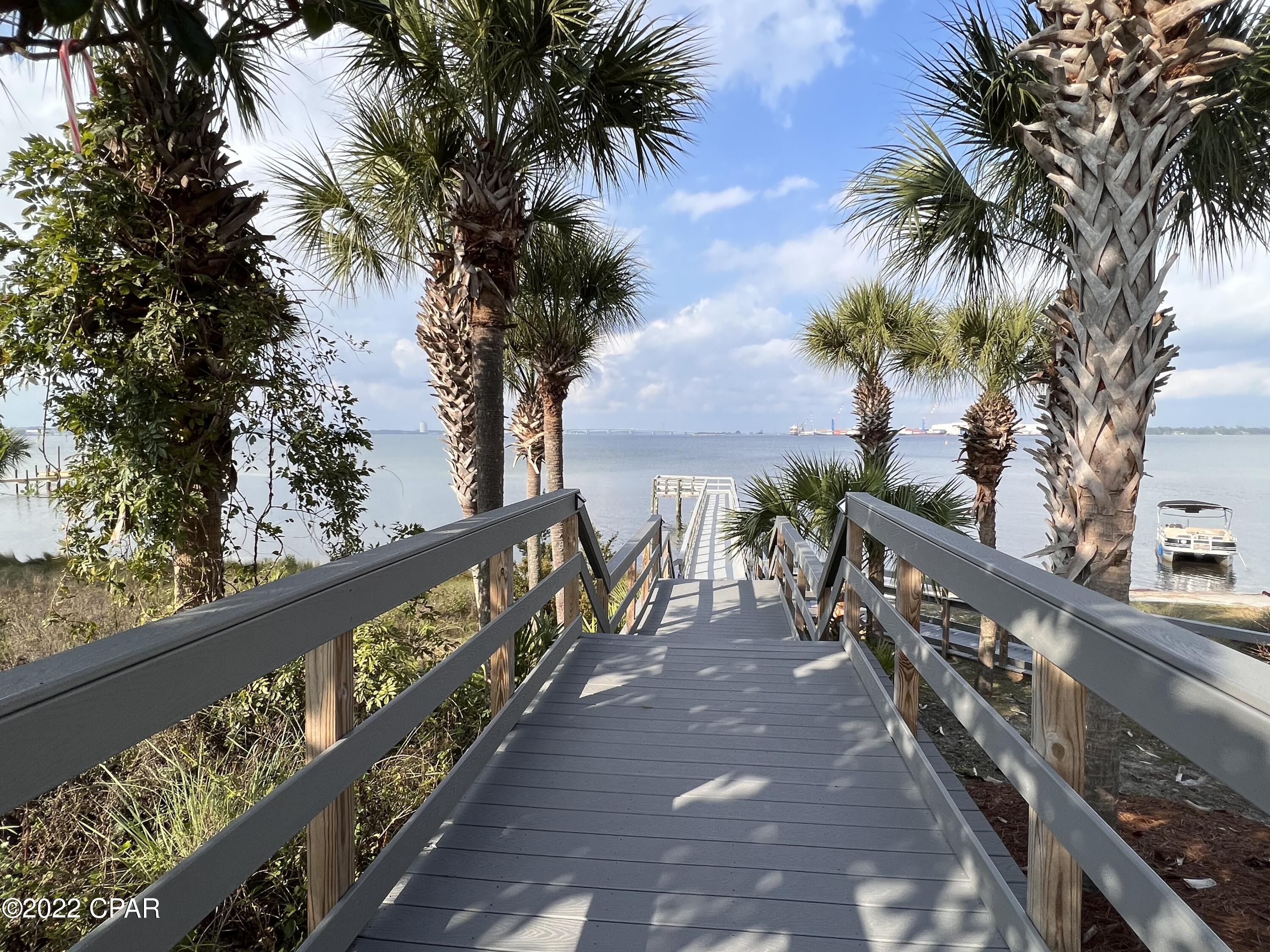 Magnolia Bay Club - Residential