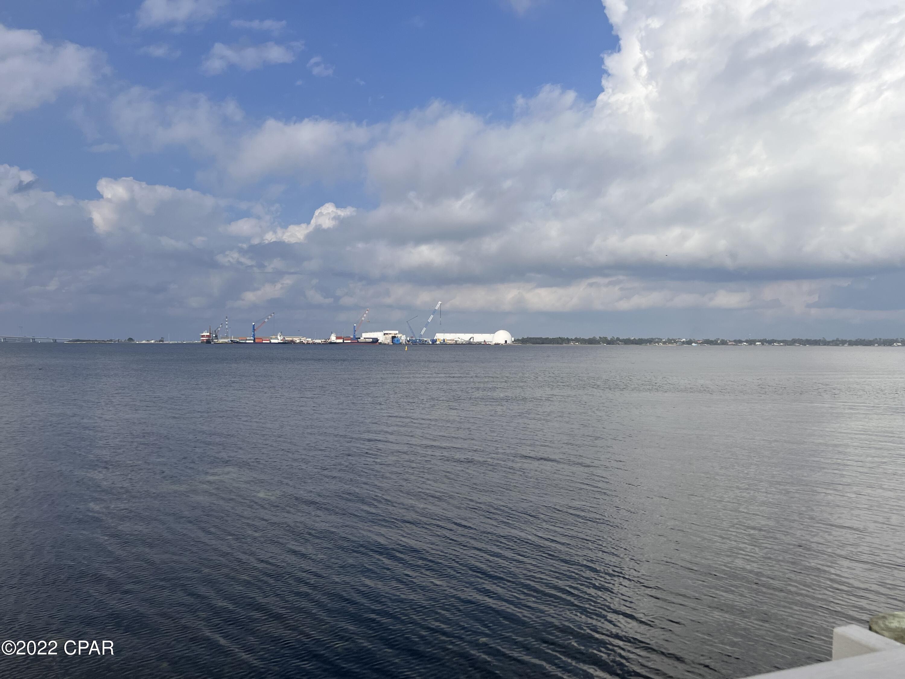 Magnolia Bay Club - Residential