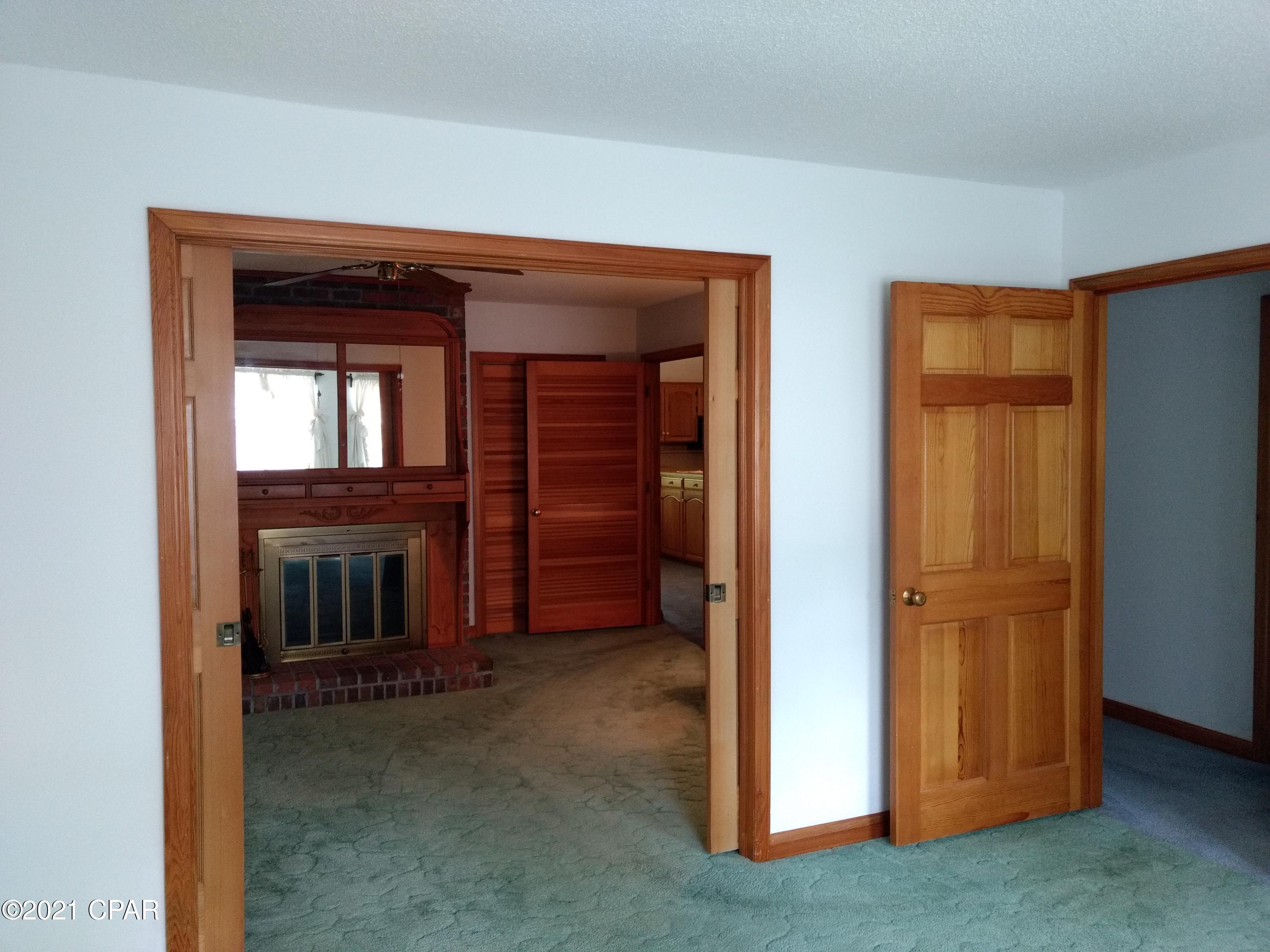 [No Recorded Subdiv] - Residential