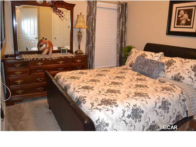 Hawks Landing - Residential