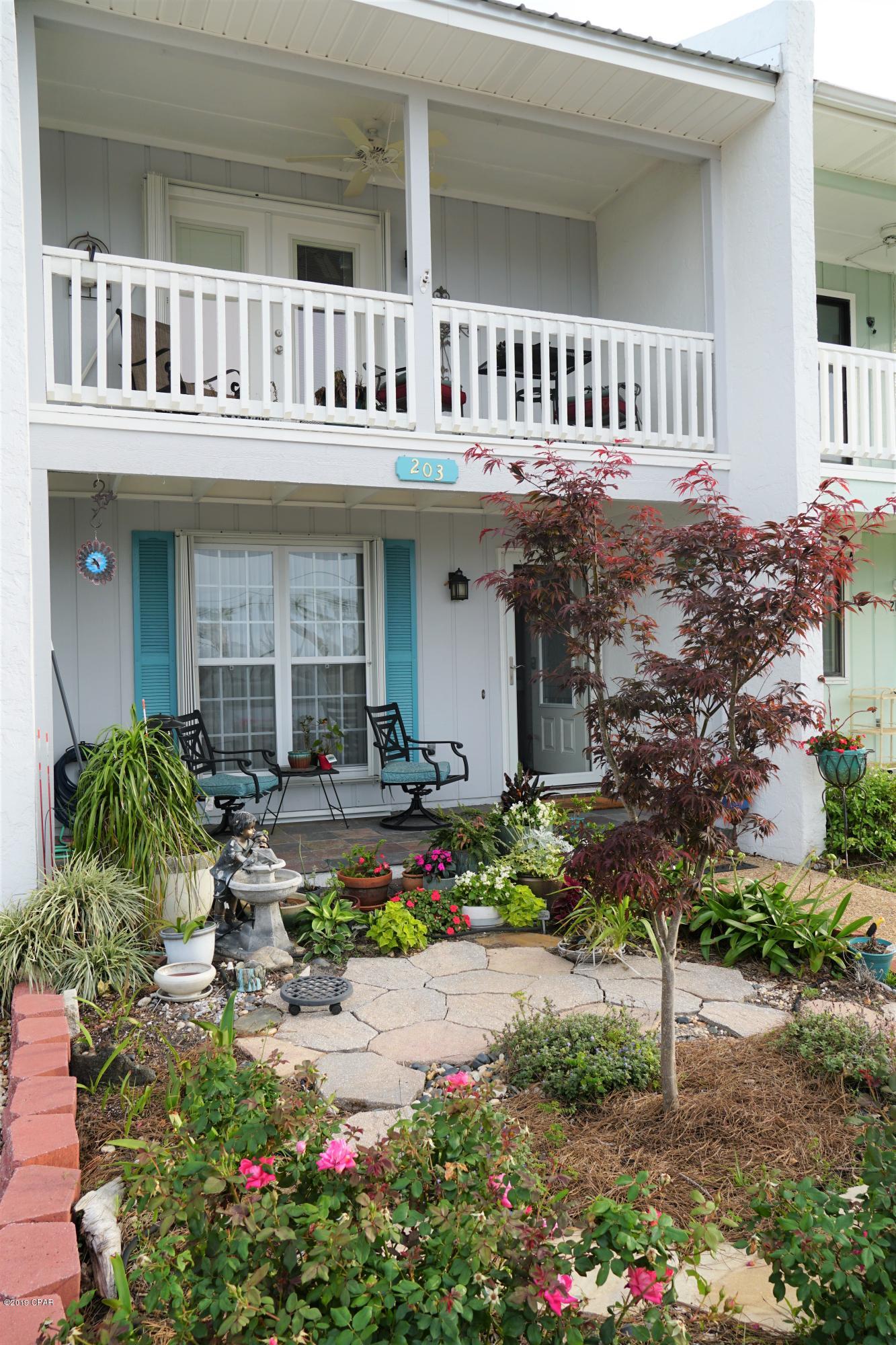 Bay Park Manor - Residential