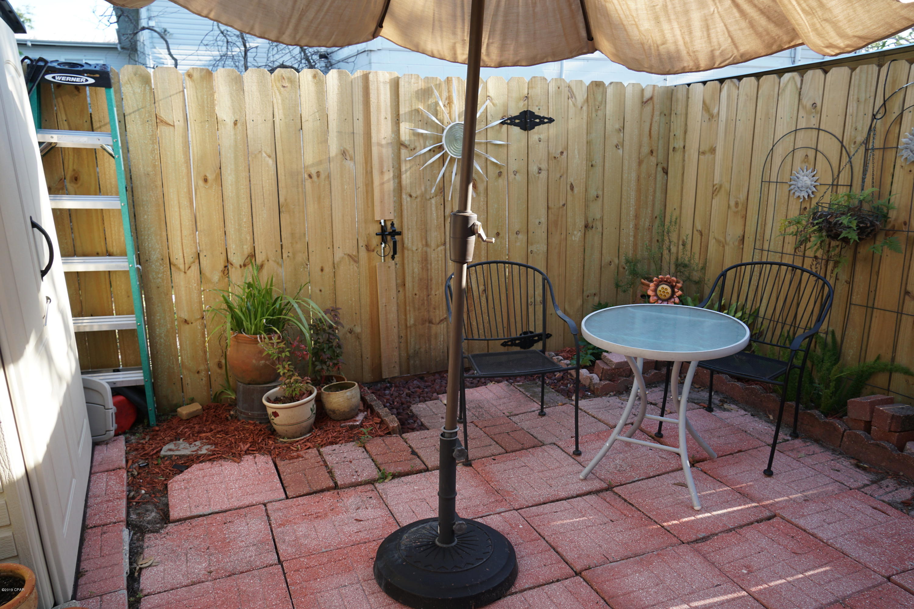 Bay Park Manor - Residential