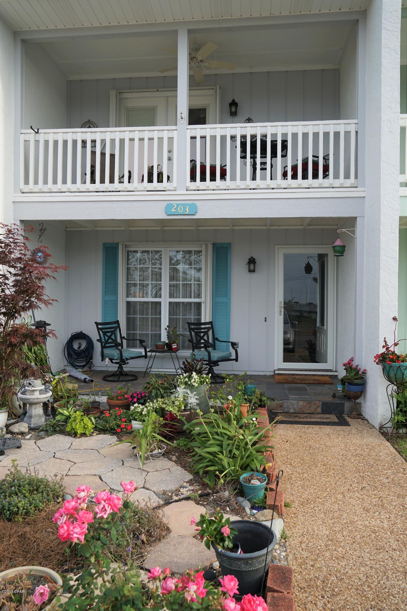 Bay Park Manor - Residential