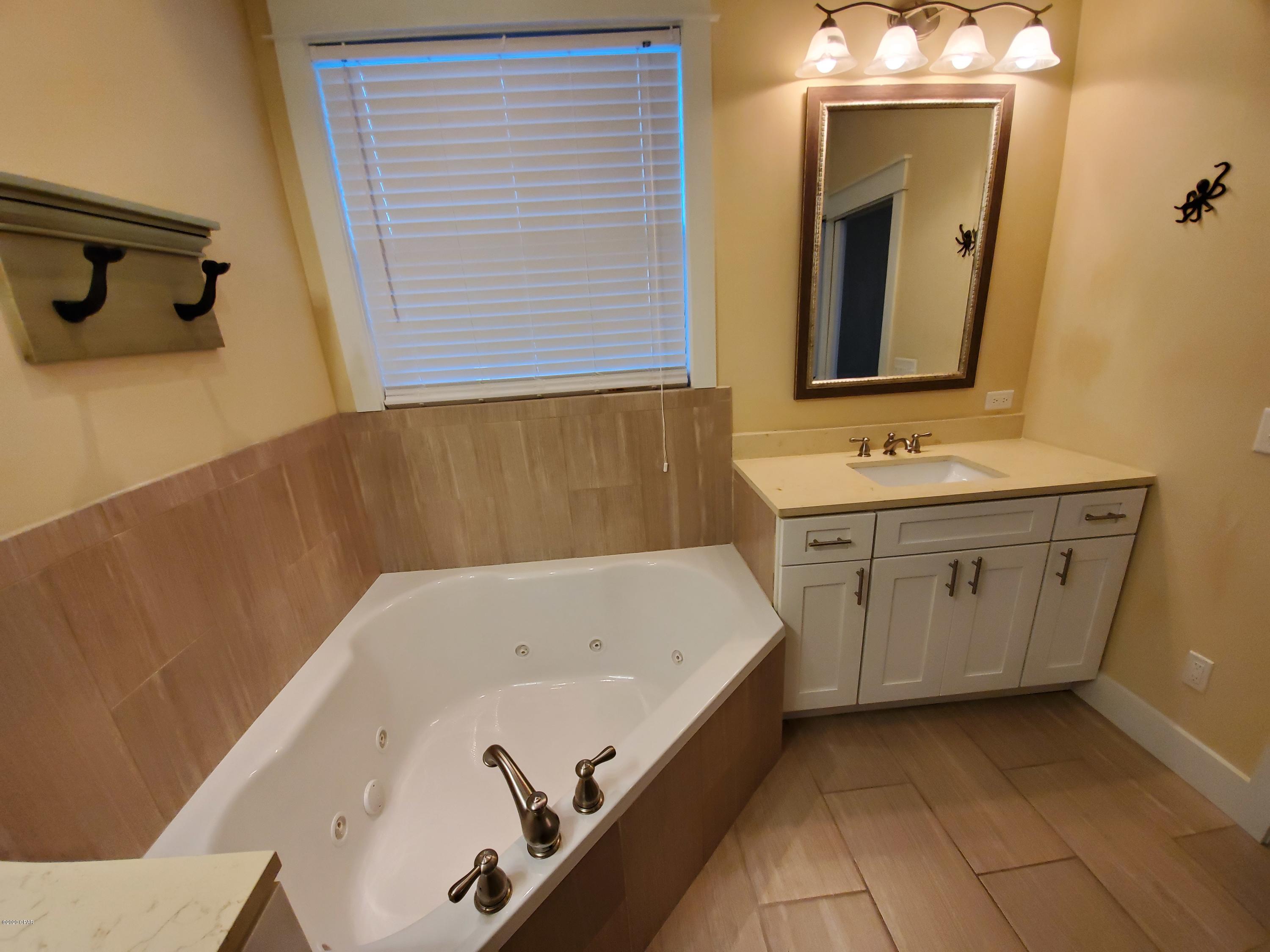 Paradise Grove - Residential Lease