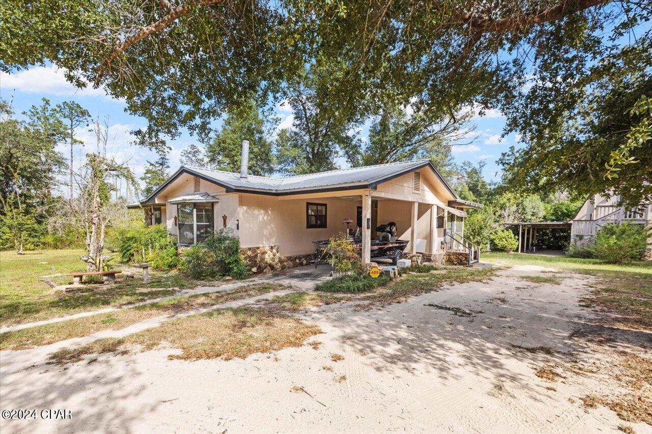 Compass Lake In The Hills - Residential