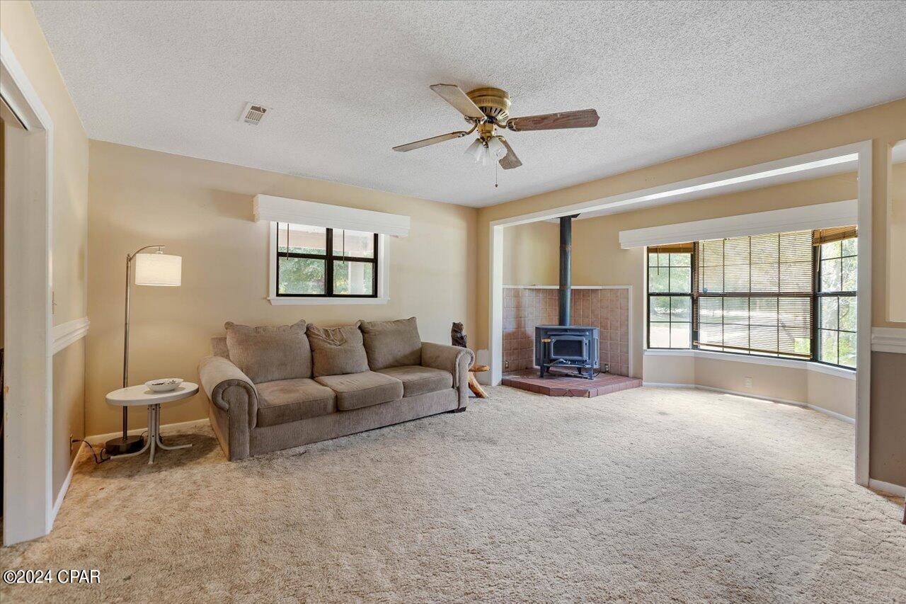 Compass Lake In The Hills - Residential