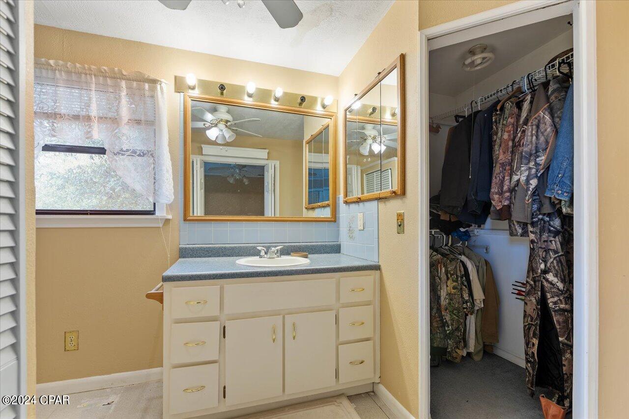 Compass Lake In The Hills - Residential