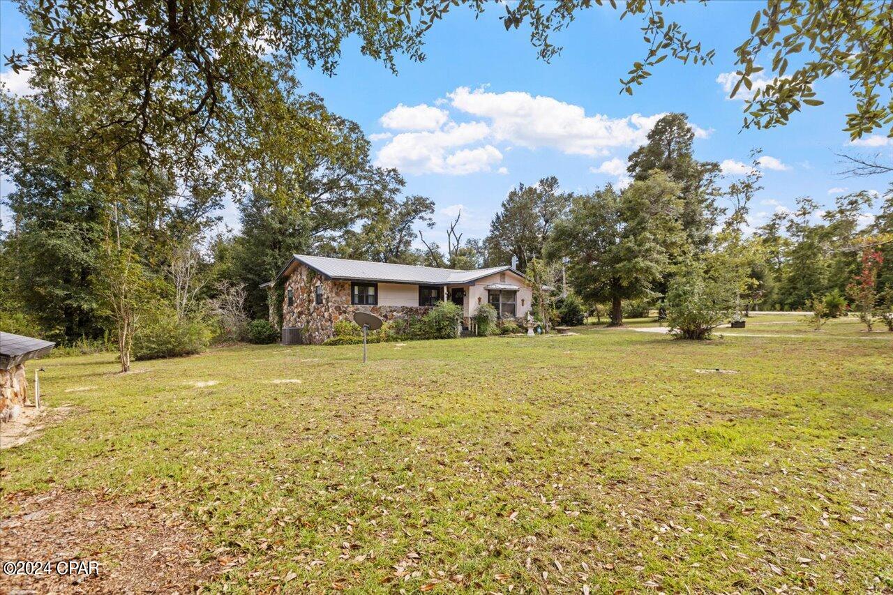 Compass Lake In The Hills - Residential