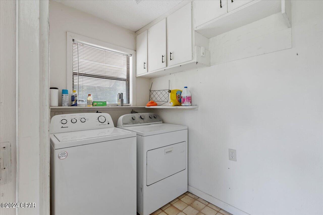 Compass Lake In The Hills - Residential